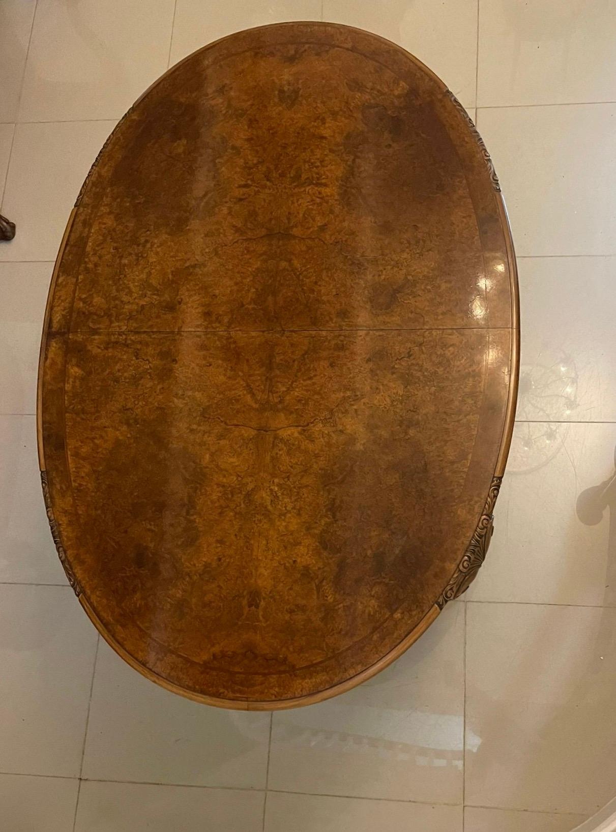 Outstanding Quality Antique Oval Burr Walnut 8 Seater Dining Table For Sale 2