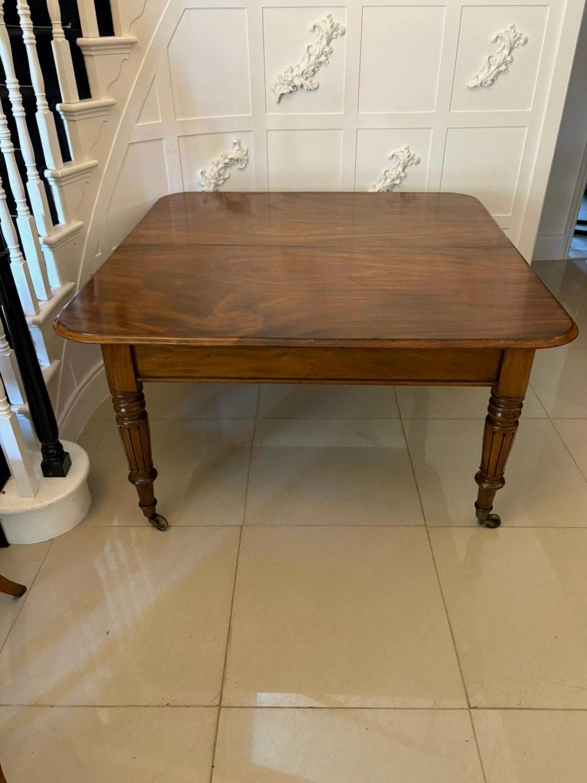 Outstanding Quality Antique Quality Mahogany 10 Seater Extending Dining Table For Sale 6