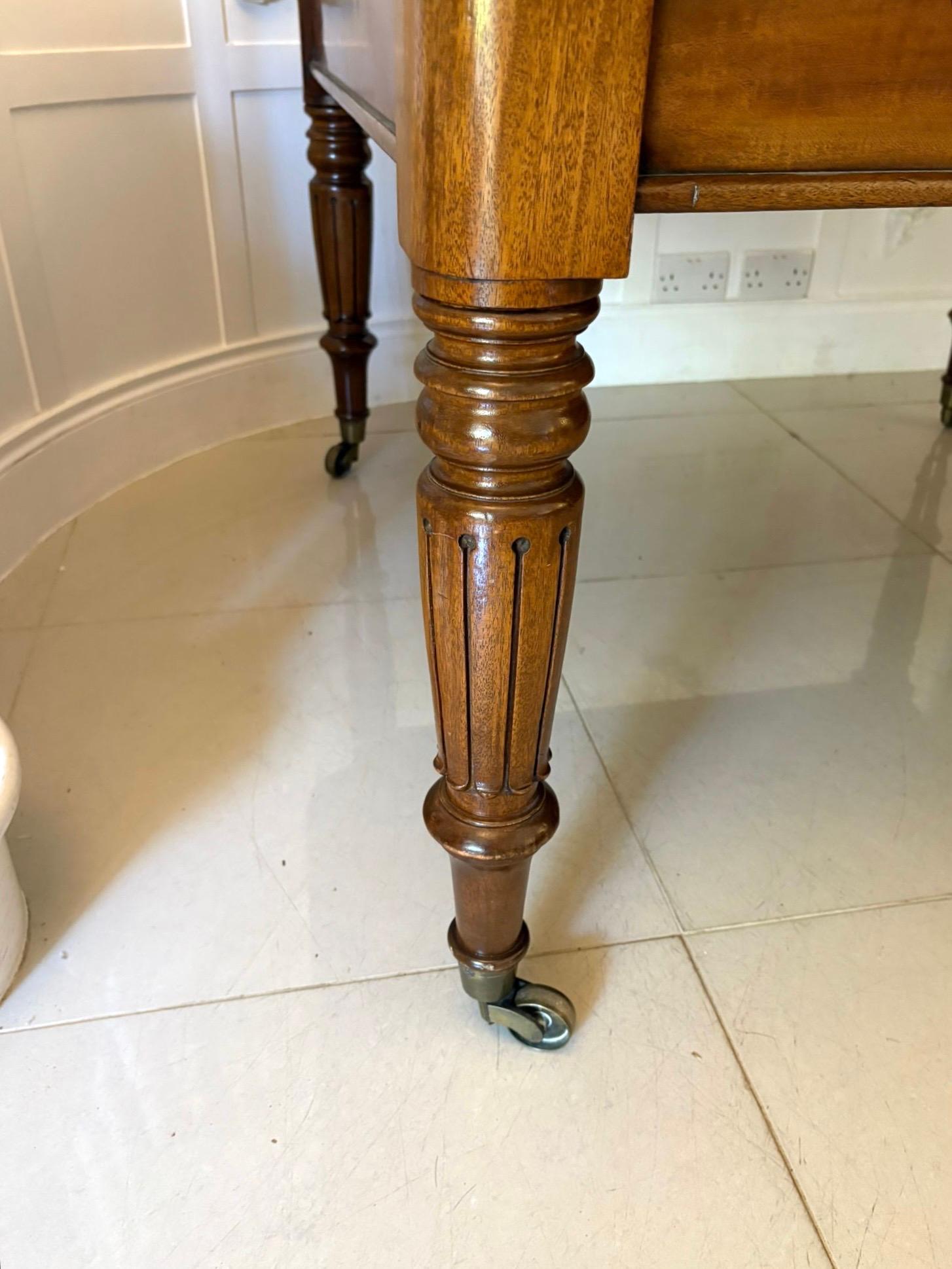 Outstanding Quality Antique Quality Mahogany 10 Seater Extending Dining Table For Sale 1