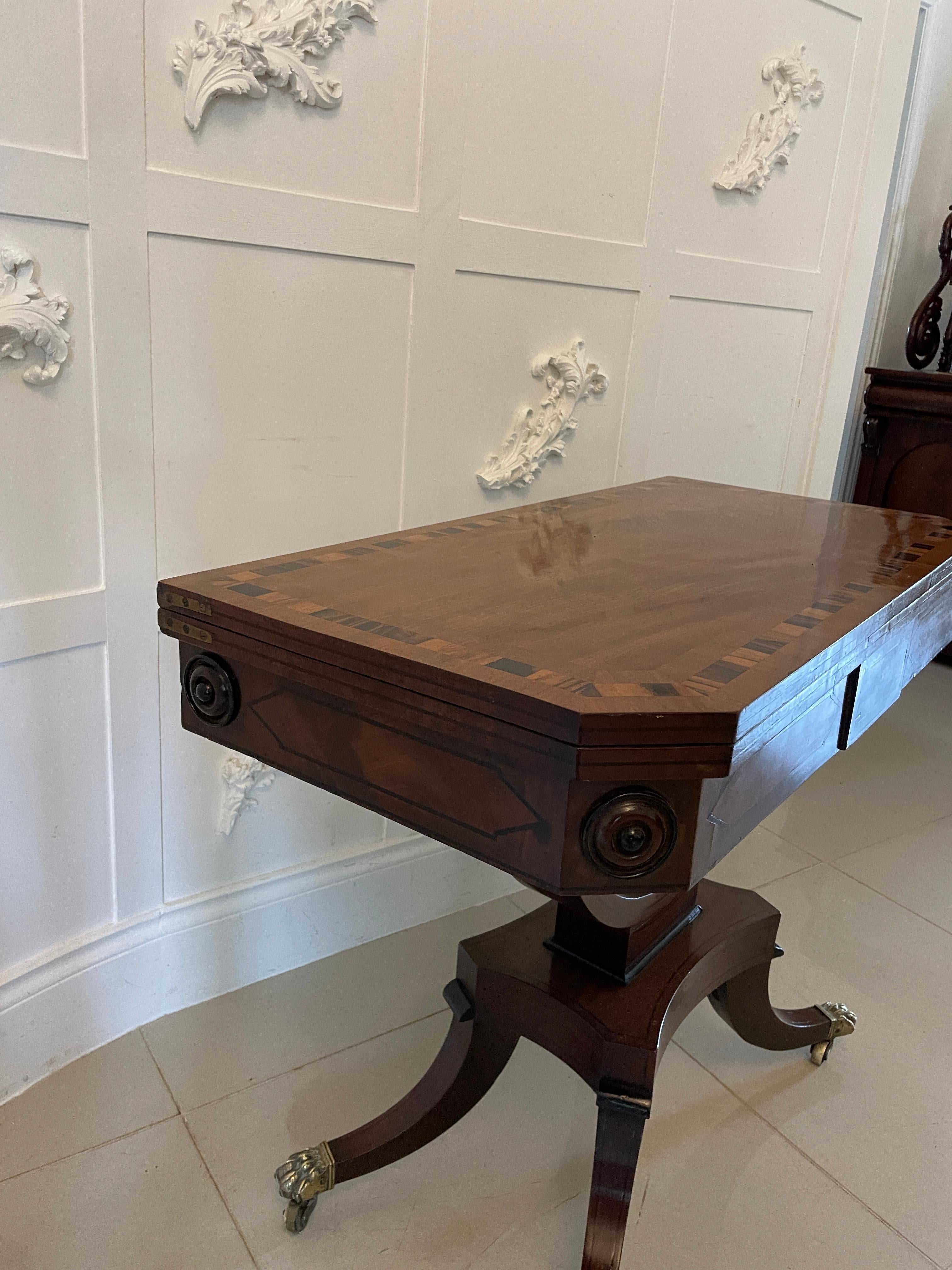 Mesa de centro/mesa de cartas de caoba antigua de la Regencia de calidad excepcional en venta 4