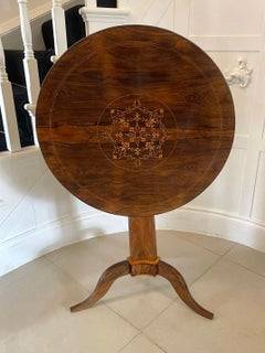 Tavolo da lampada circolare intarsiato in palissandro antico di qualità eccezionale