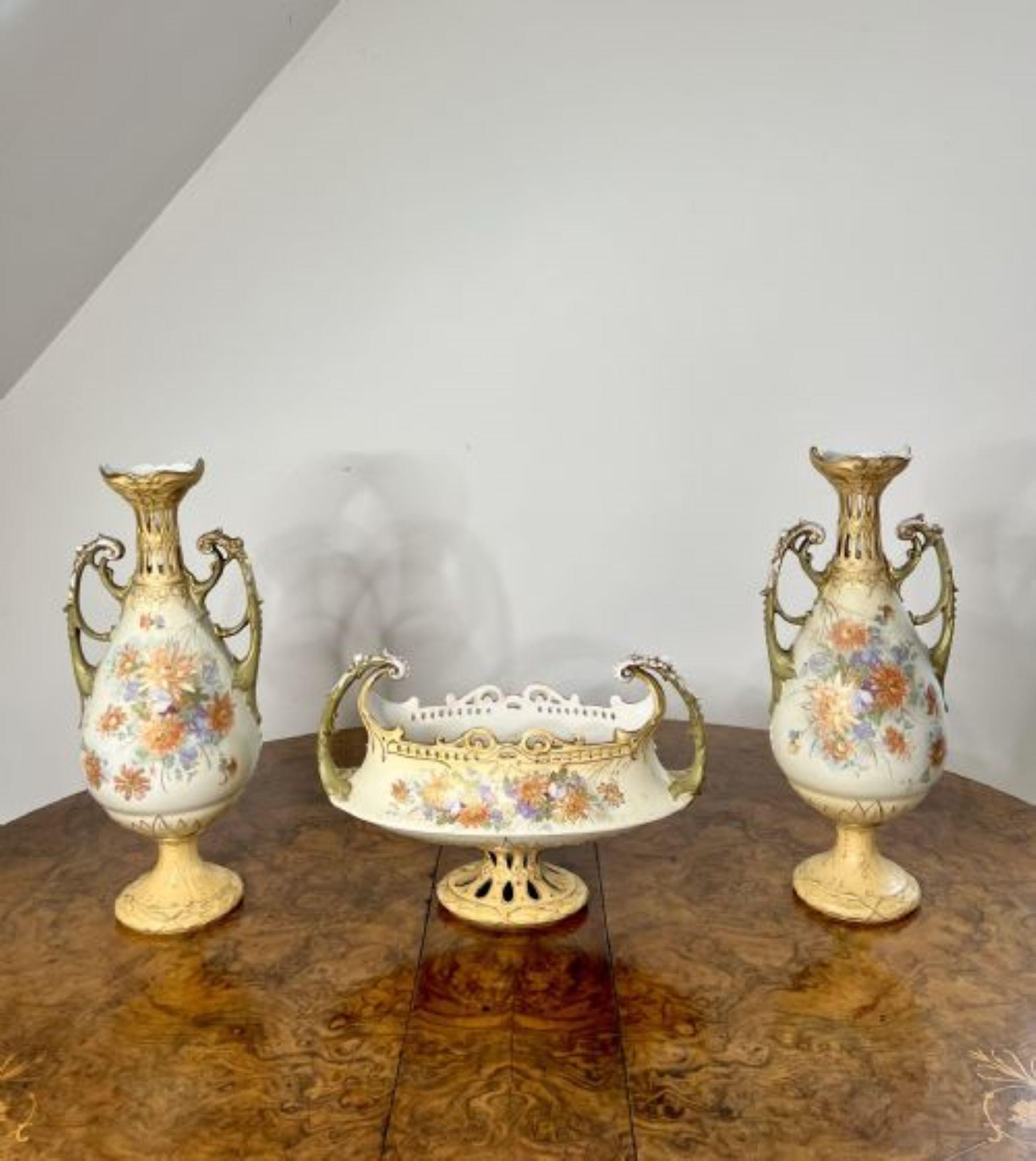 Outstanding quality antique Royal Vienna centrepiece and side vases  For Sale 3