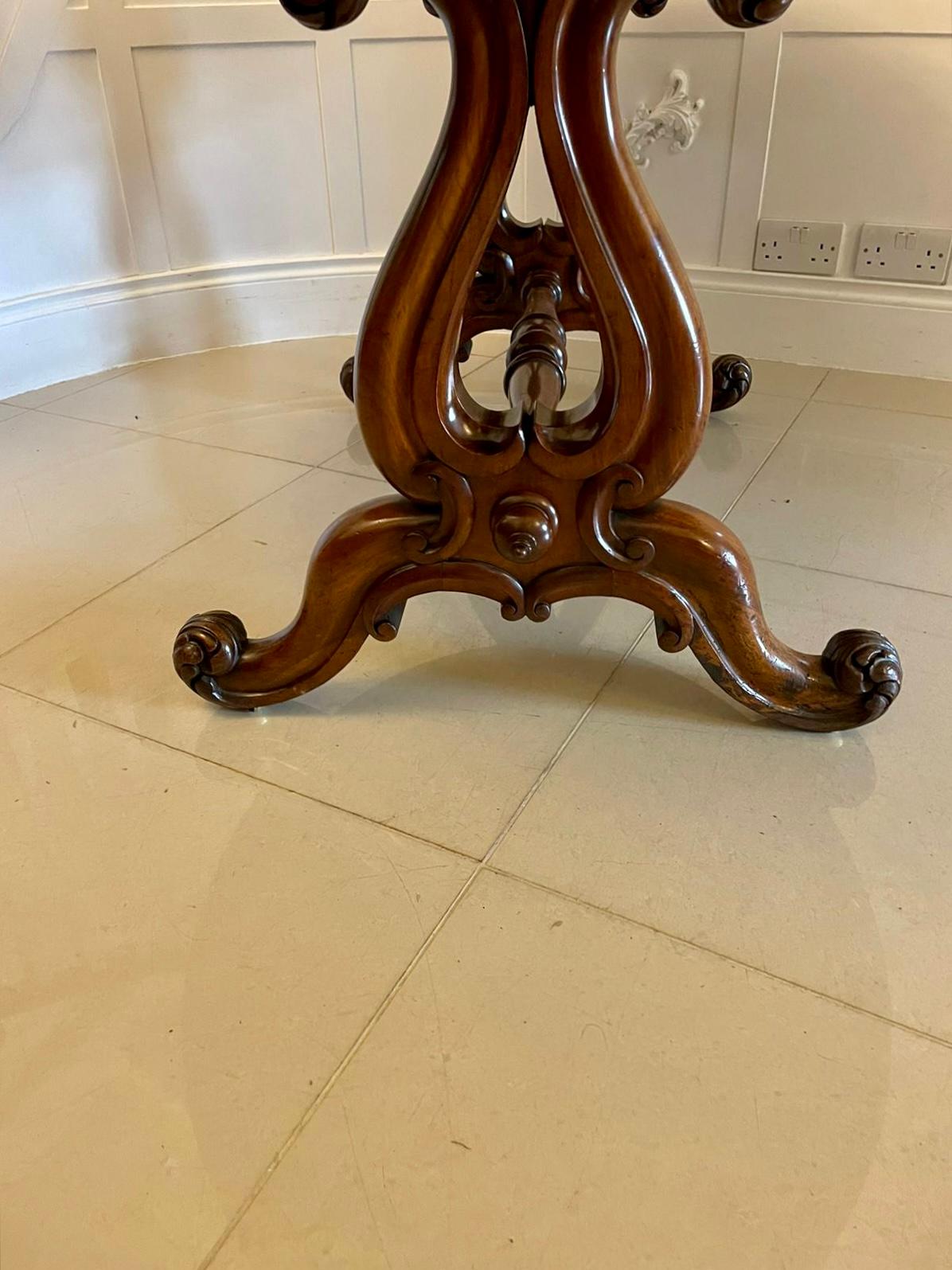 Outstanding Quality Antique Victorian Burr Walnut Centre / Dining Table 7