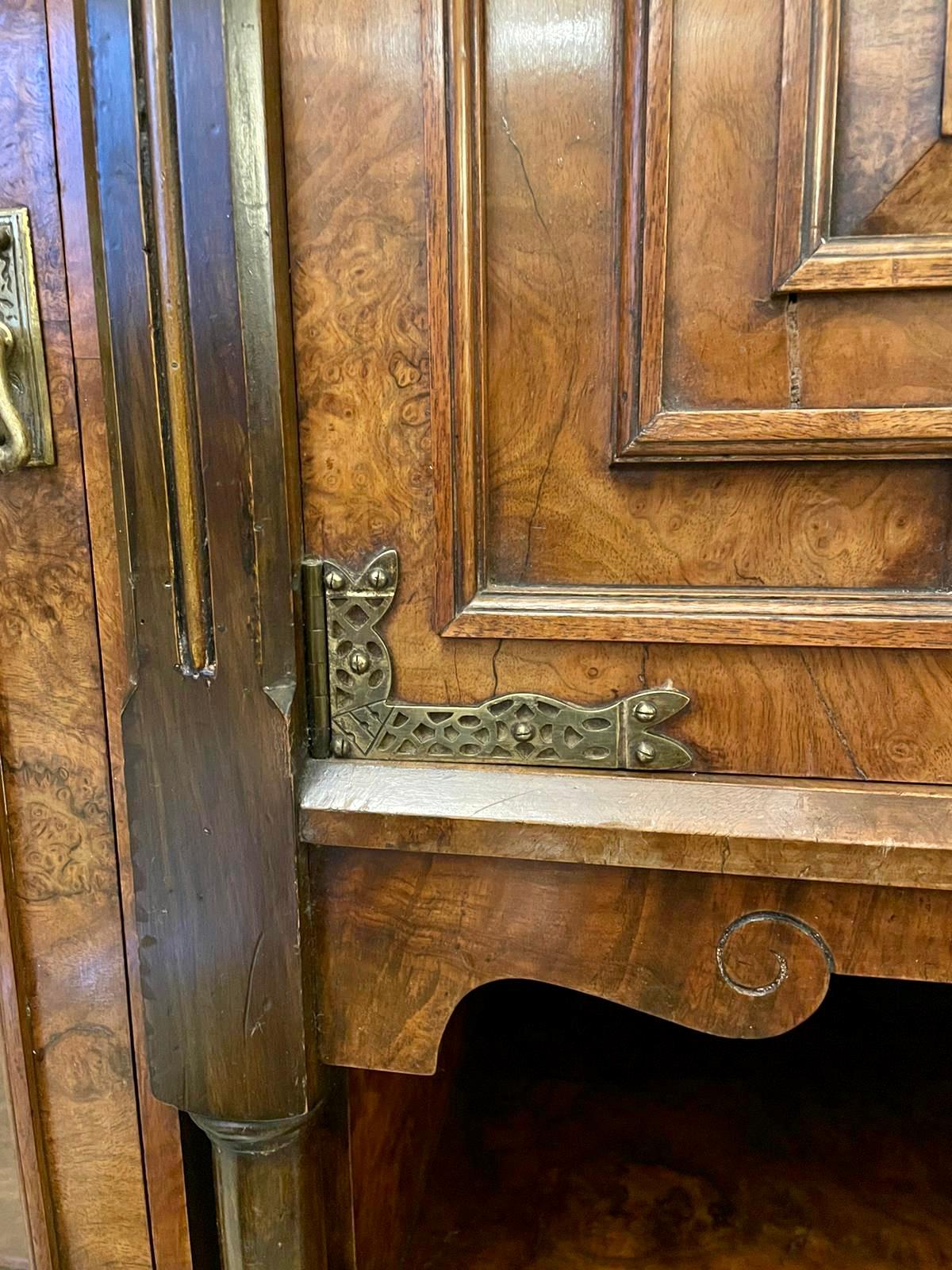 Outstanding Quality Antique Victorian Burr Walnut Credenza/Sideboard For Sale 4