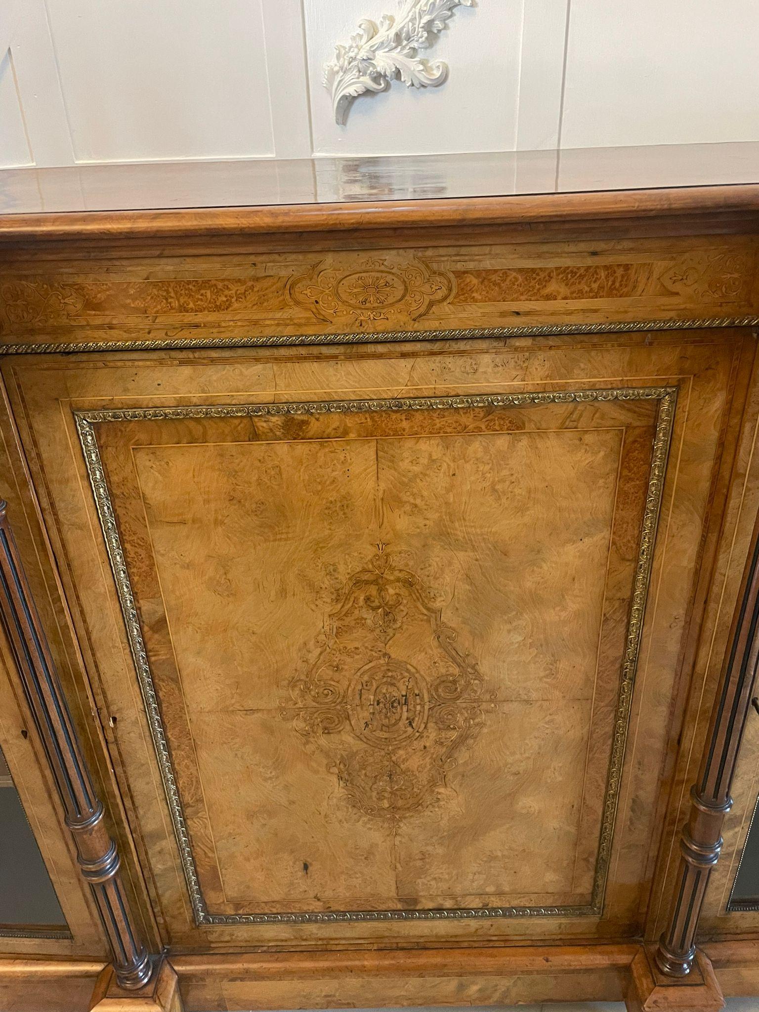 Outstanding Quality Antique Victorian Burr Walnut Inlaid Credenza/Sideboard In Good Condition For Sale In Suffolk, GB