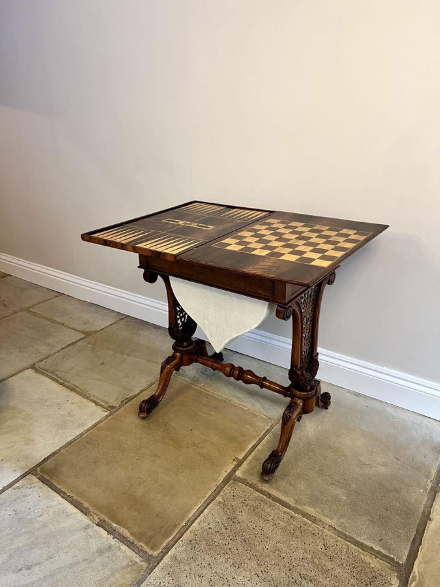 Outstanding quality antique Victorian burr walnut marquetry games table In Good Condition For Sale In Ipswich, GB