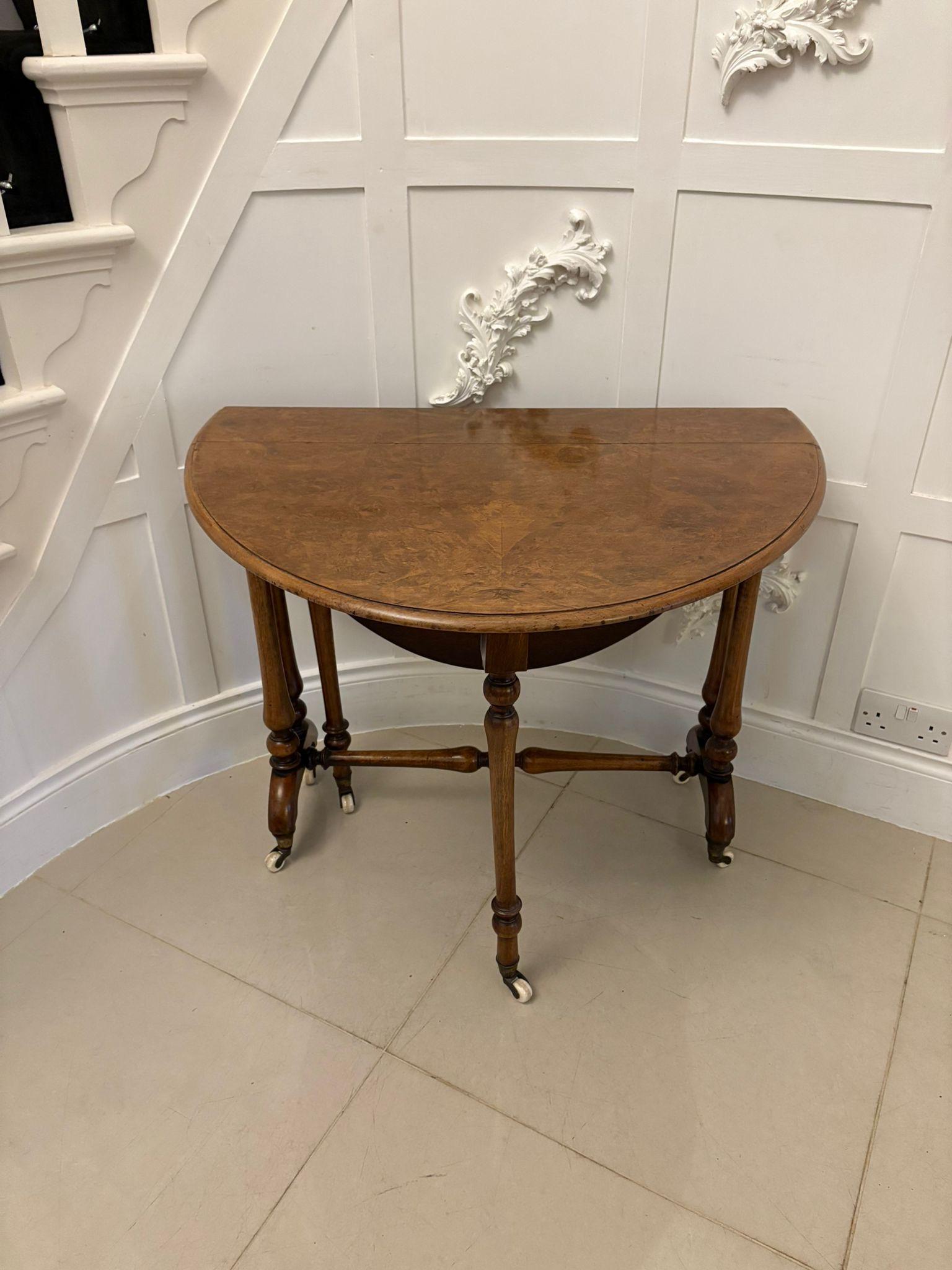 Noyer Table Sutherland victorienne ancienne de qualité exceptionnelle en vente