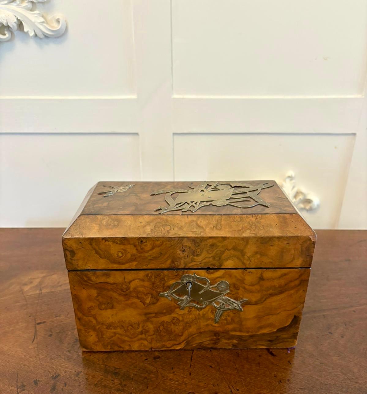 Outstanding Quality Antique Victorian Burr Walnut Tea Caddy For Sale 7
