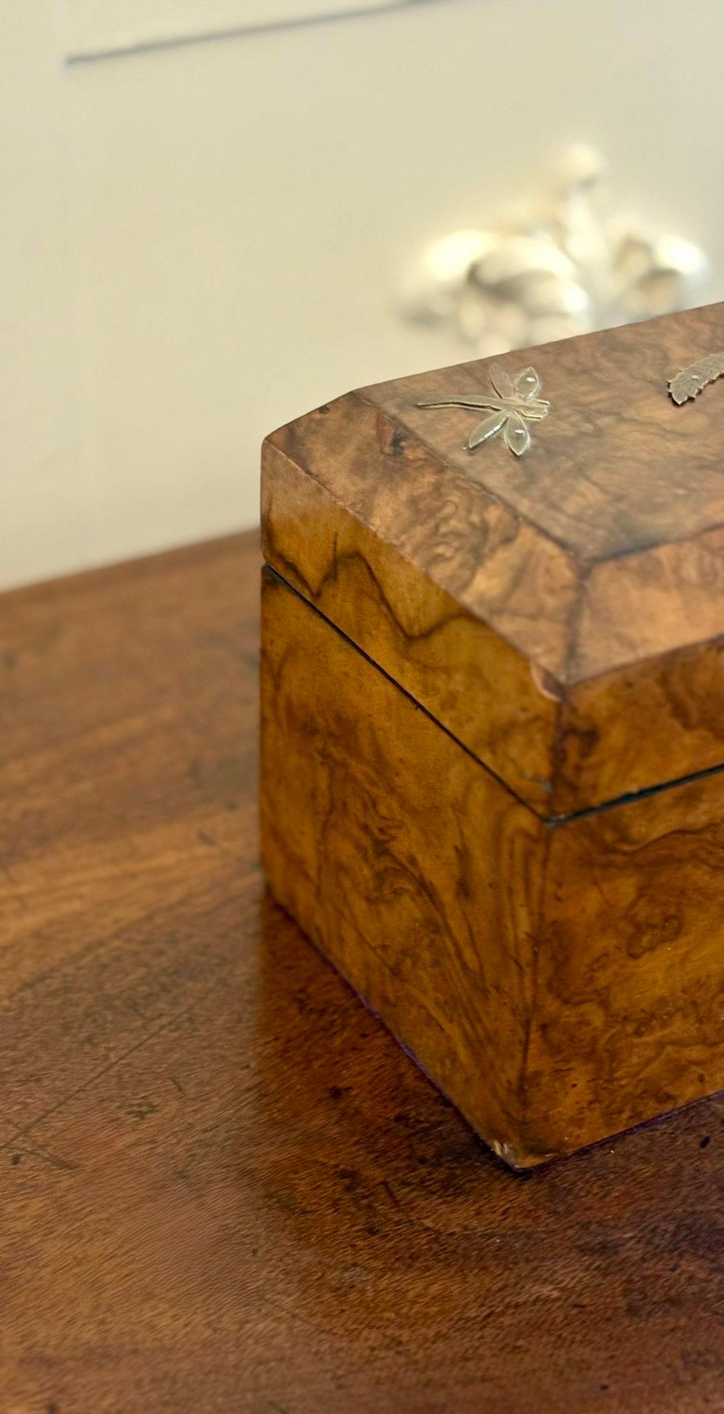 Outstanding quality antique Victorian burr walnut tea caddy having a fabulous burr walnut box with an ornate engraved brass top opening to reveal two burr walnut arched top tea caddies.

An exceptional example in lovely original