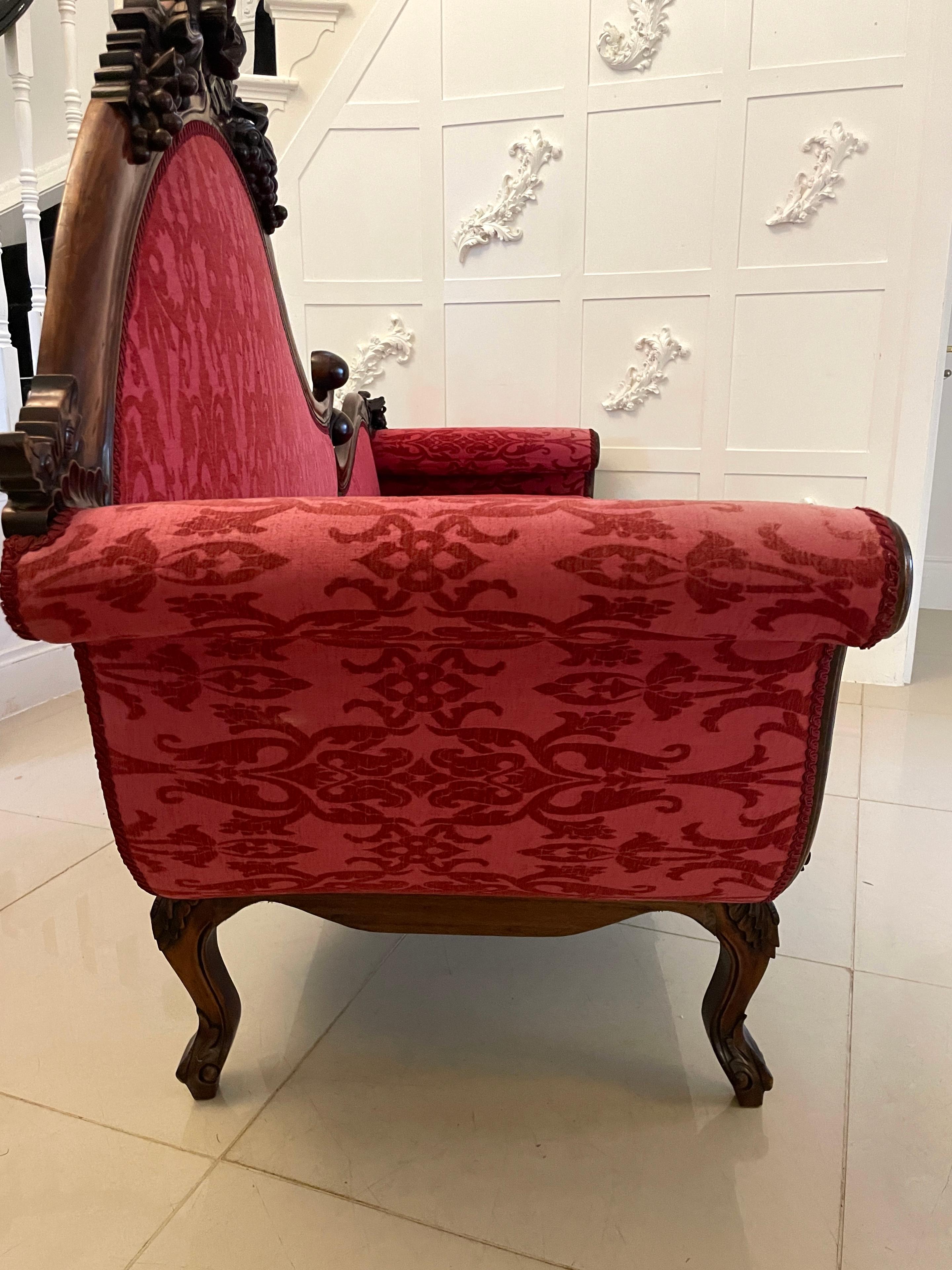 Outstanding Quality Antique Victorian Carved Mahogany Chaise Longue For Sale 4