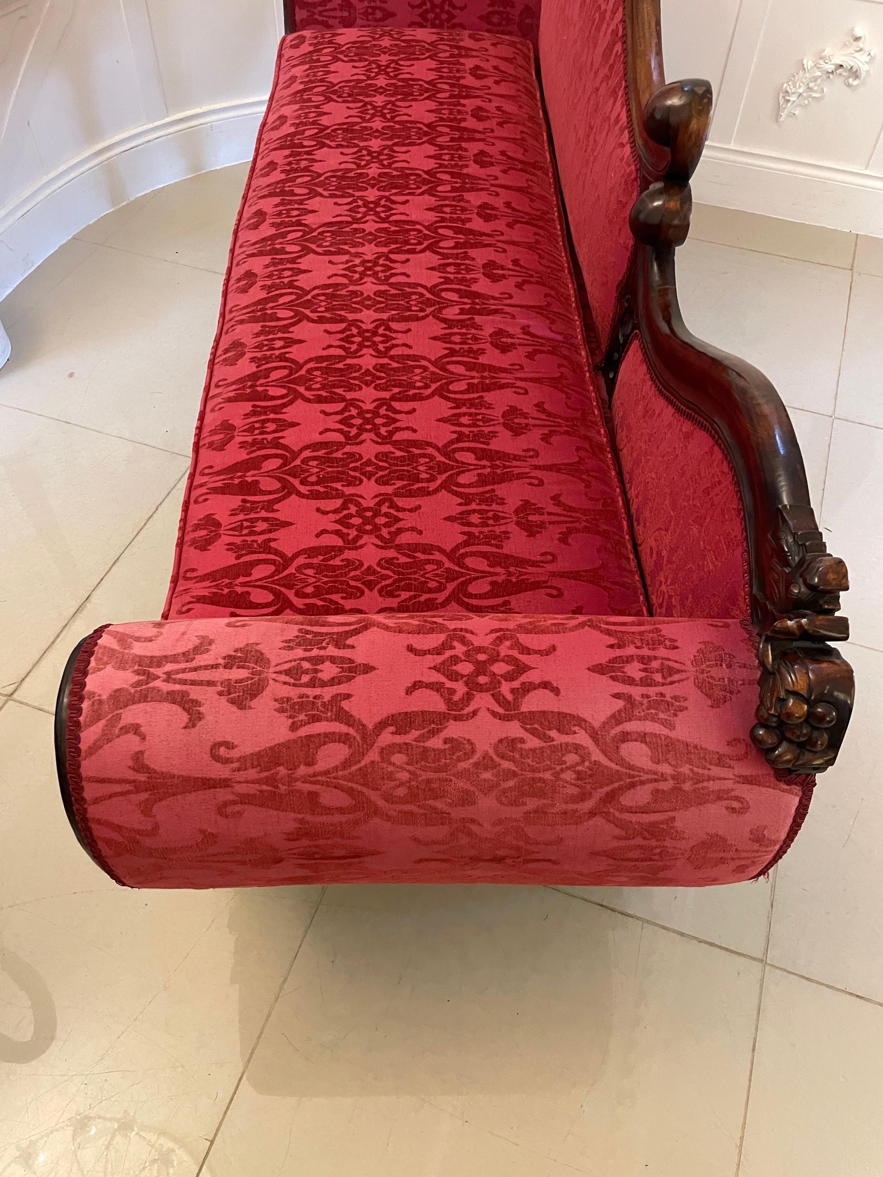 Outstanding Quality Antique Victorian Carved Mahogany Chaise Longue For Sale 5