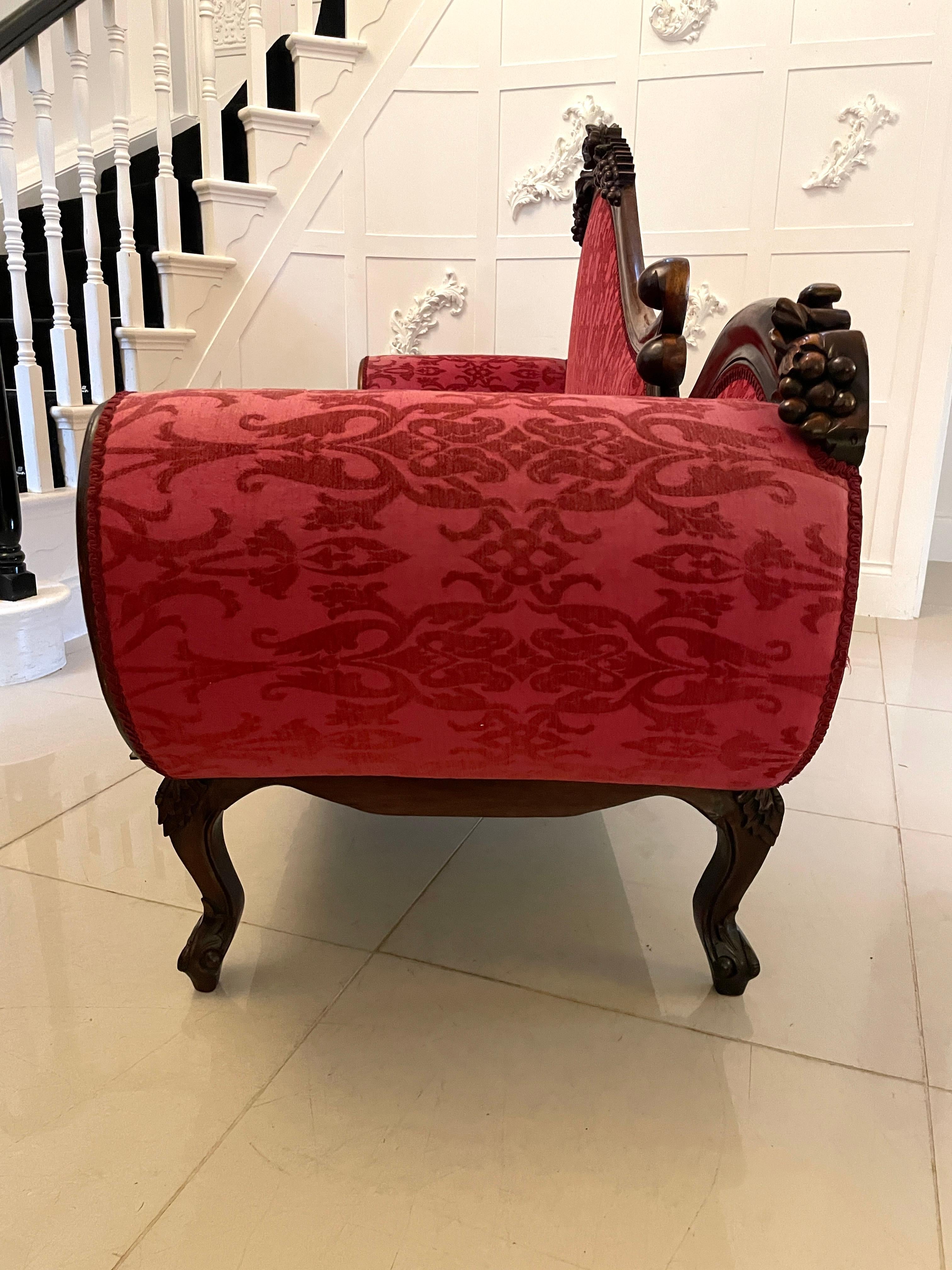 Outstanding Quality Antique Victorian Carved Mahogany Chaise Longue For Sale 6