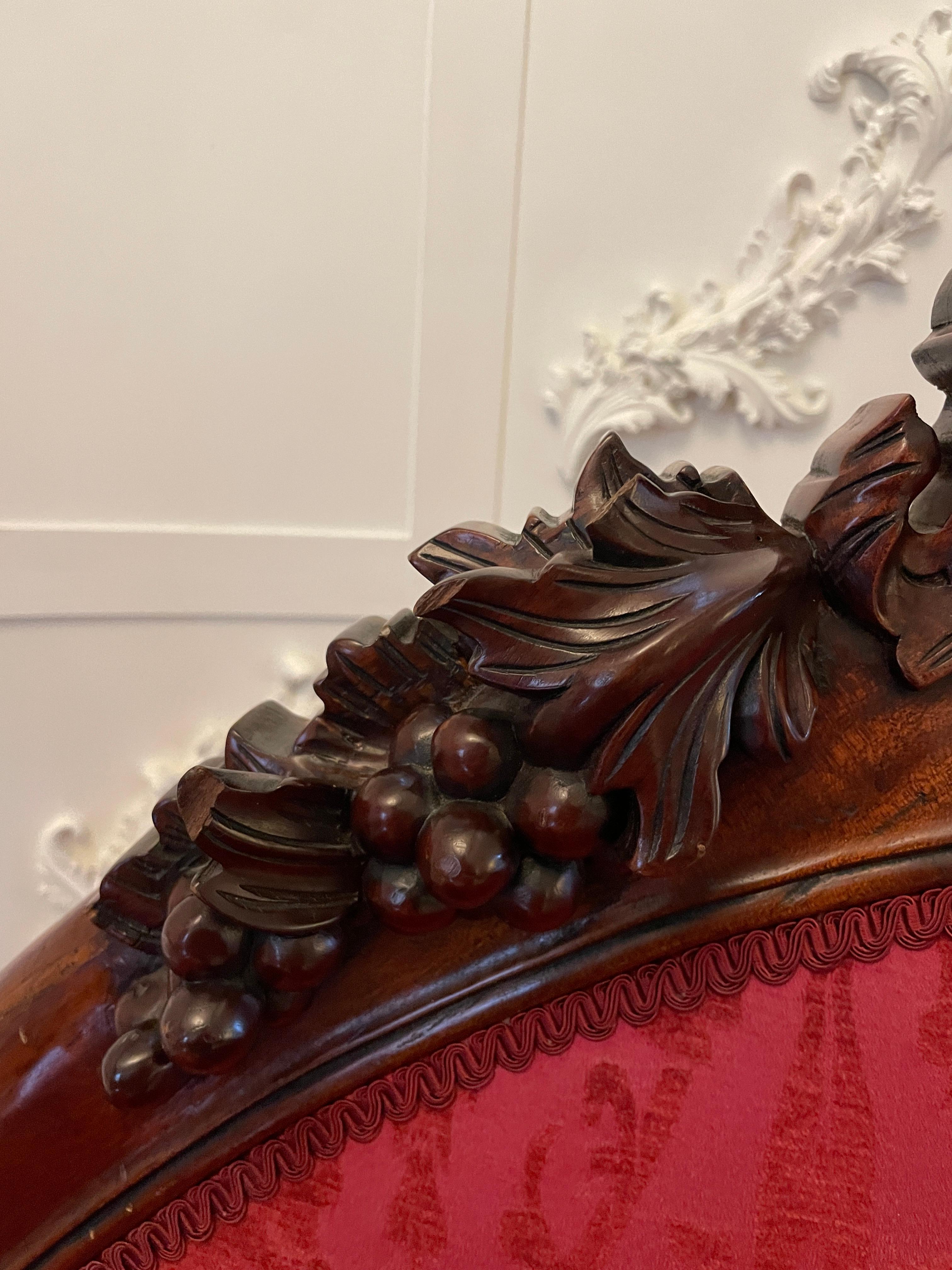 Other Outstanding Quality Antique Victorian Carved Mahogany Chaise Longue For Sale