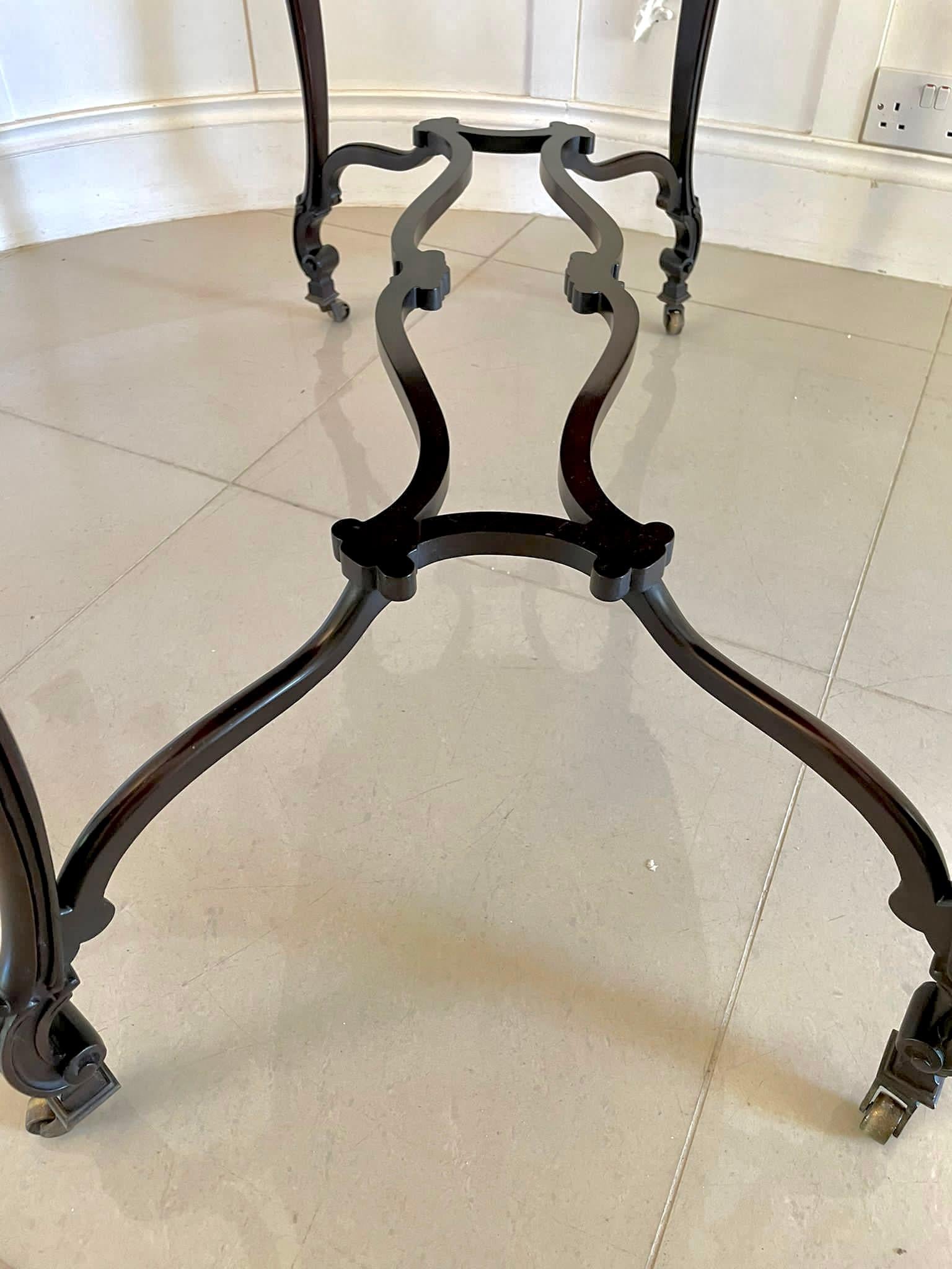  Outstanding Quality Antique Victorian Carved Mahogany Freestanding Centre Table In Good Condition For Sale In Suffolk, GB