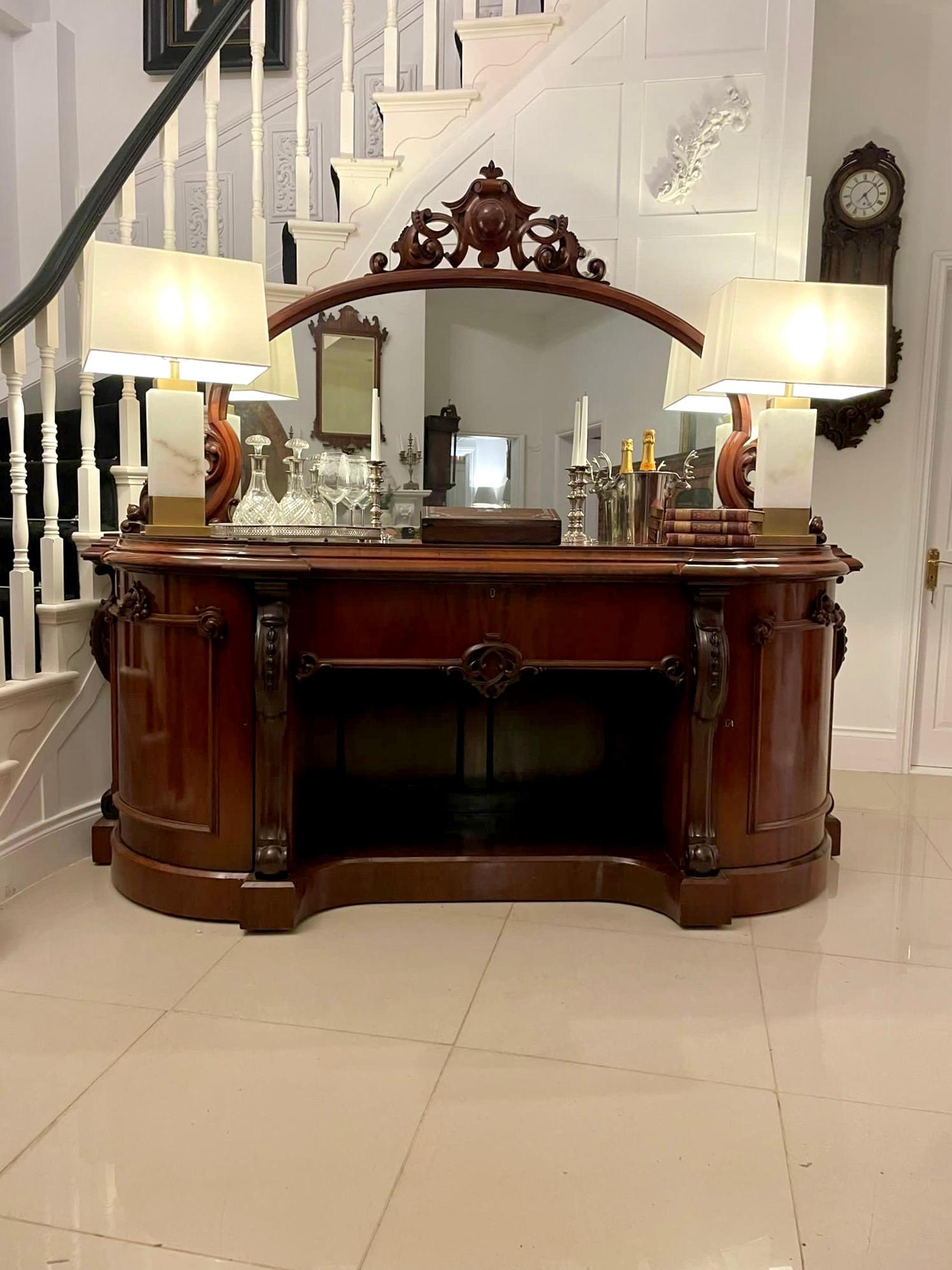 Outstanding Quality Antique Victorian Carved Mahogany Mirror Back Sideboard  In Good Condition For Sale In Suffolk, GB