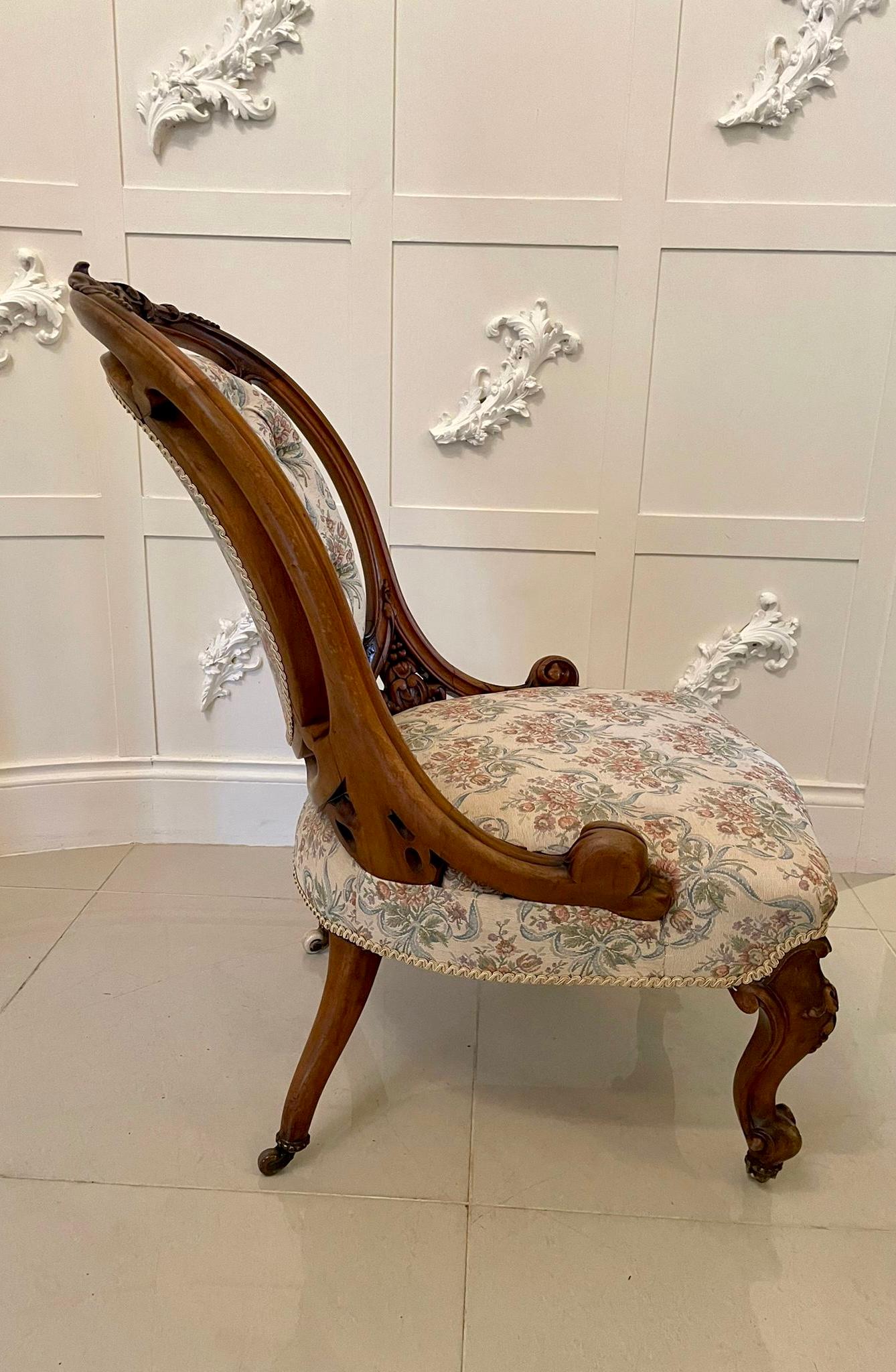 Outstanding quality antique Victorian carved walnut chair having an outstanding quality carved walnut oval back, carved walnut supports ,carved walnut serpentine shaped front rail and raised on shaped carved walnut cabriole legs to the front and out