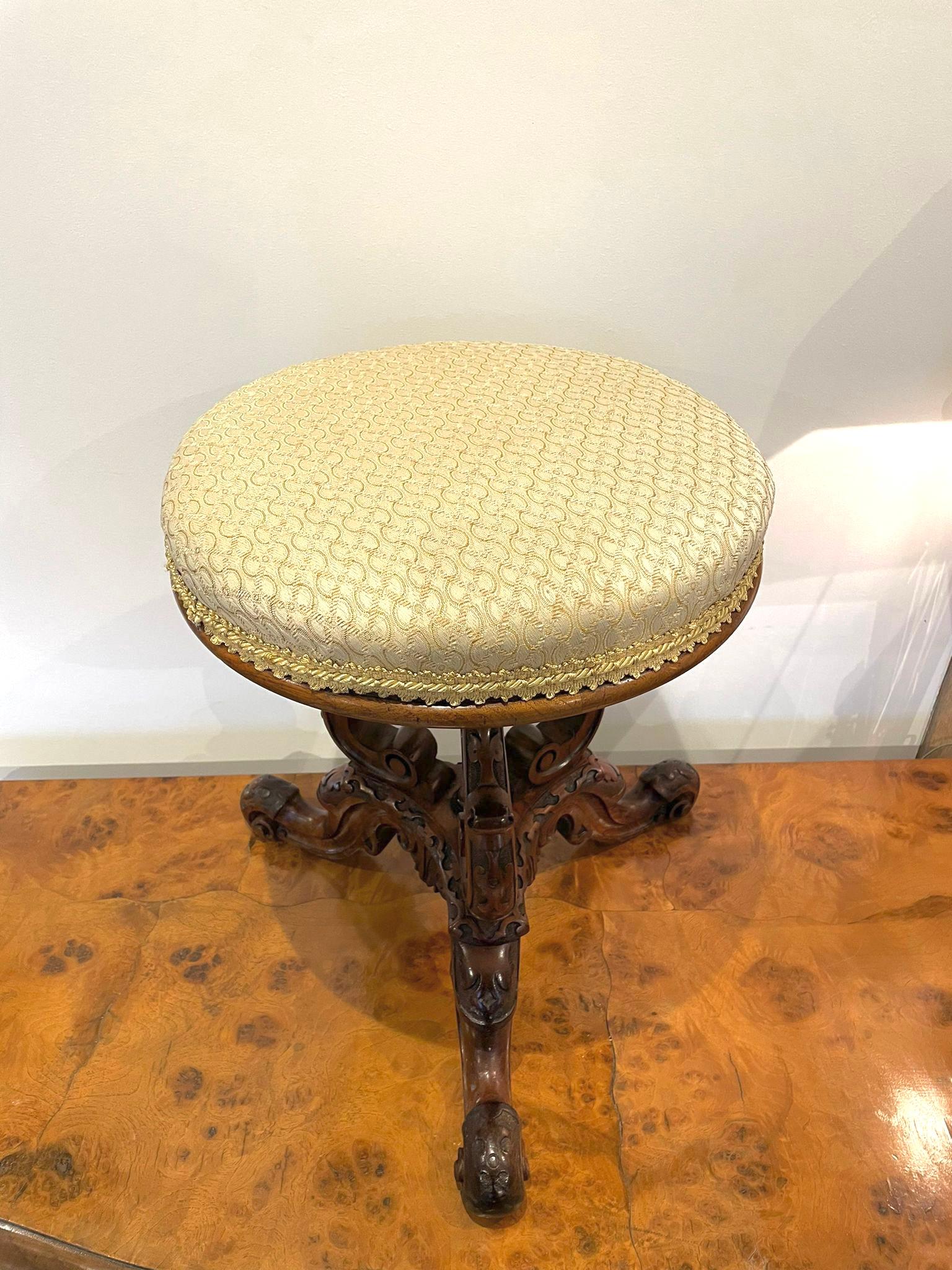 Outstanding Quality Antique Victorian Carved Walnut Stool For Sale 1