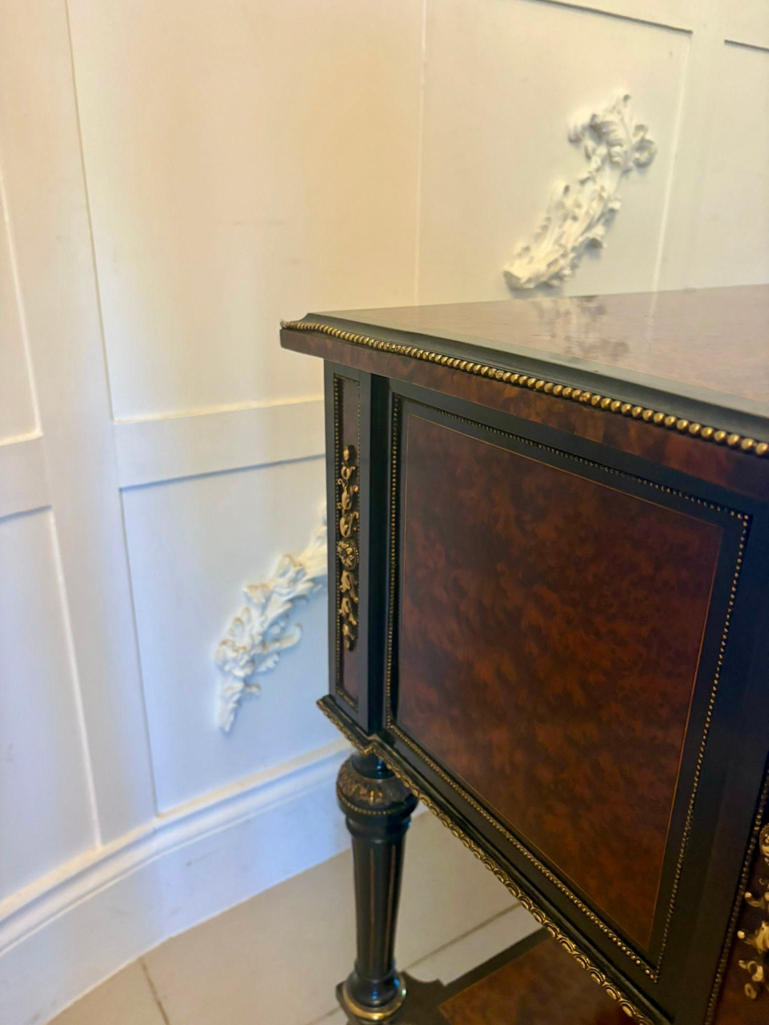 Outstanding Quality Antique Victorian Freestanding Amboyna Wood Side/Lamp Table For Sale 5