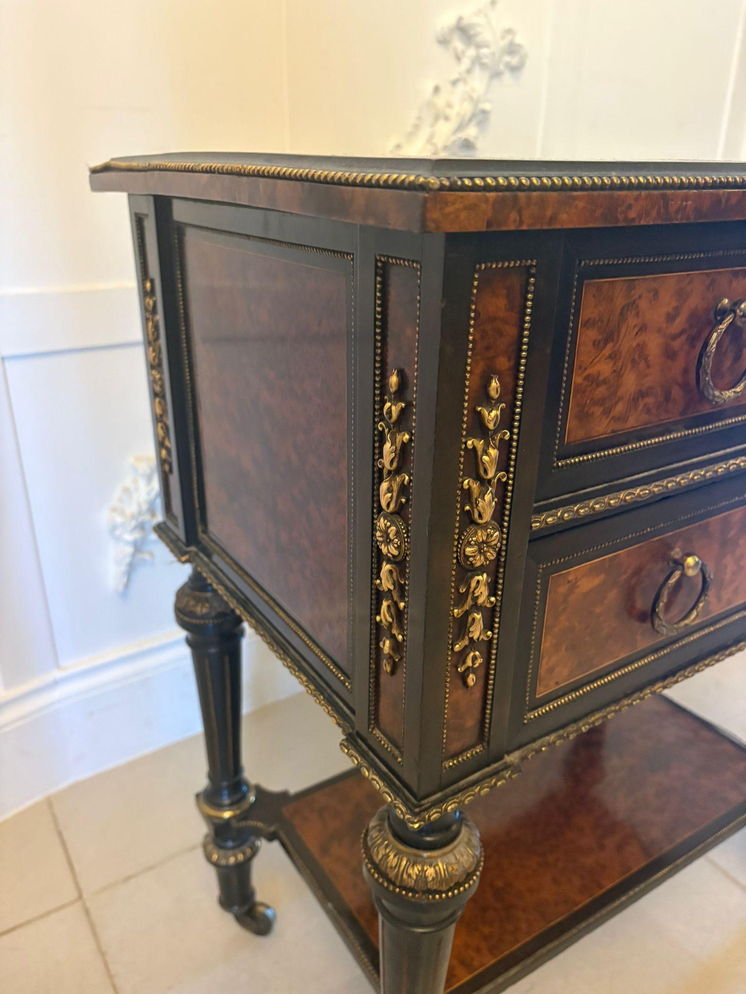 Outstanding Quality Antique Victorian Freestanding Amboyna Wood Side/Lamp Table For Sale 9