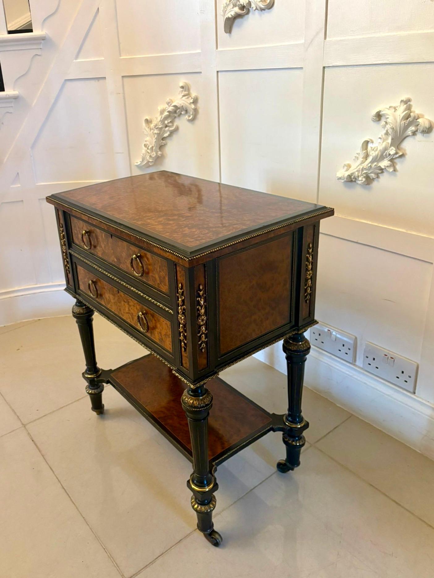 Outstanding Quality Antique Victorian Freestanding Amboyna Wood Side/Lamp Table For Sale 10