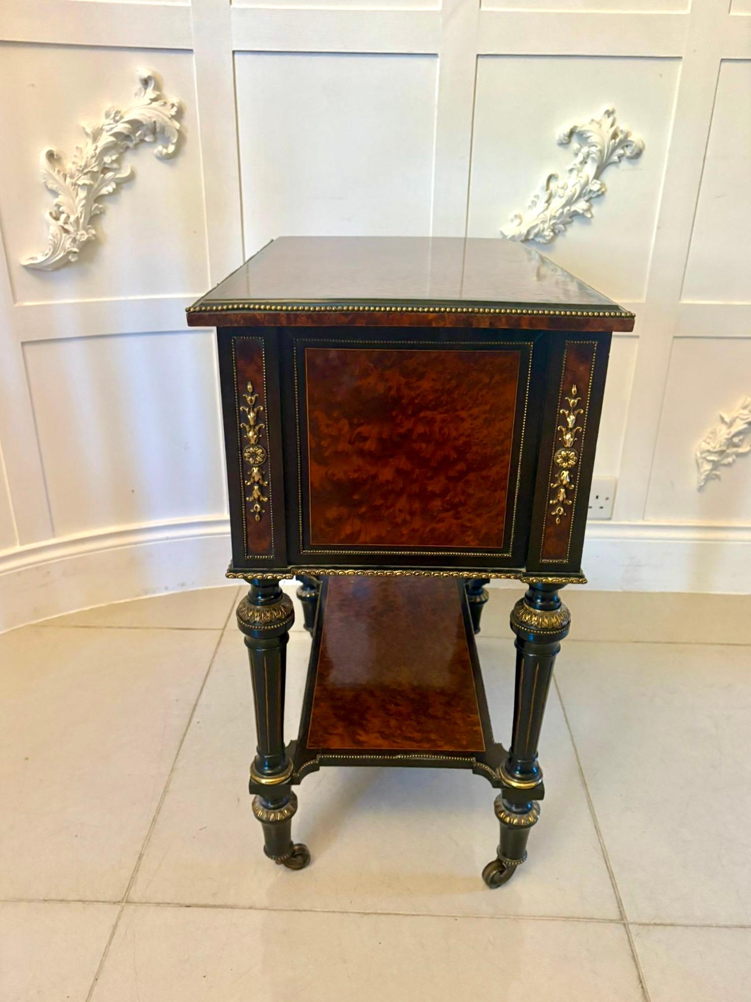 Outstanding Quality Antique Victorian Freestanding Amboyna Wood Side/Lamp Table In Good Condition For Sale In Suffolk, GB