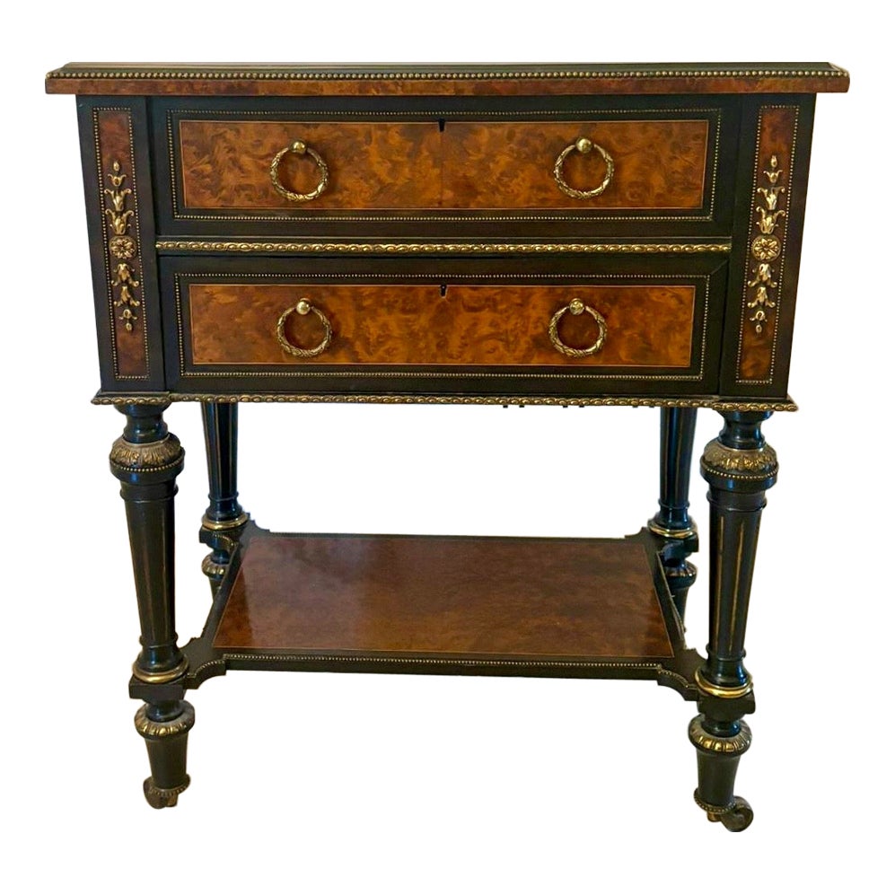 Outstanding Quality Antique Victorian Freestanding Amboyna Wood Side/Lamp Table