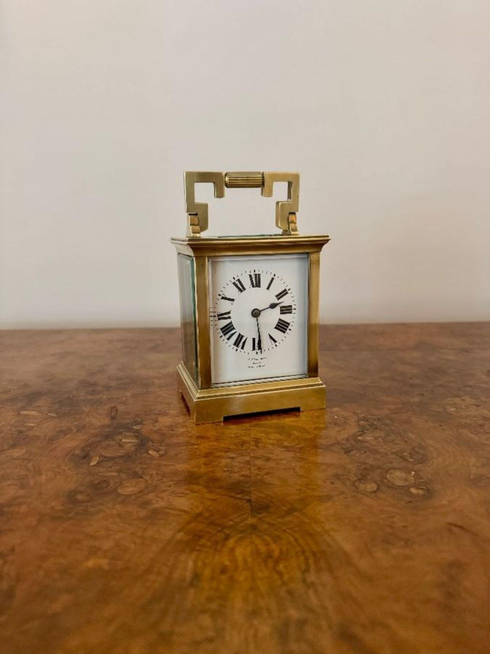 Pendule à sonnerie en laiton de l'époque victorienne française, de qualité exceptionnelle. en vente 2