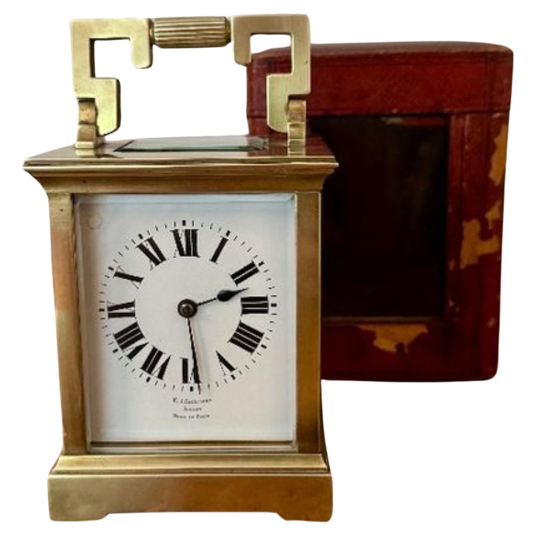 Pendule à sonnerie en laiton de l'époque victorienne française, de qualité exceptionnelle. en vente