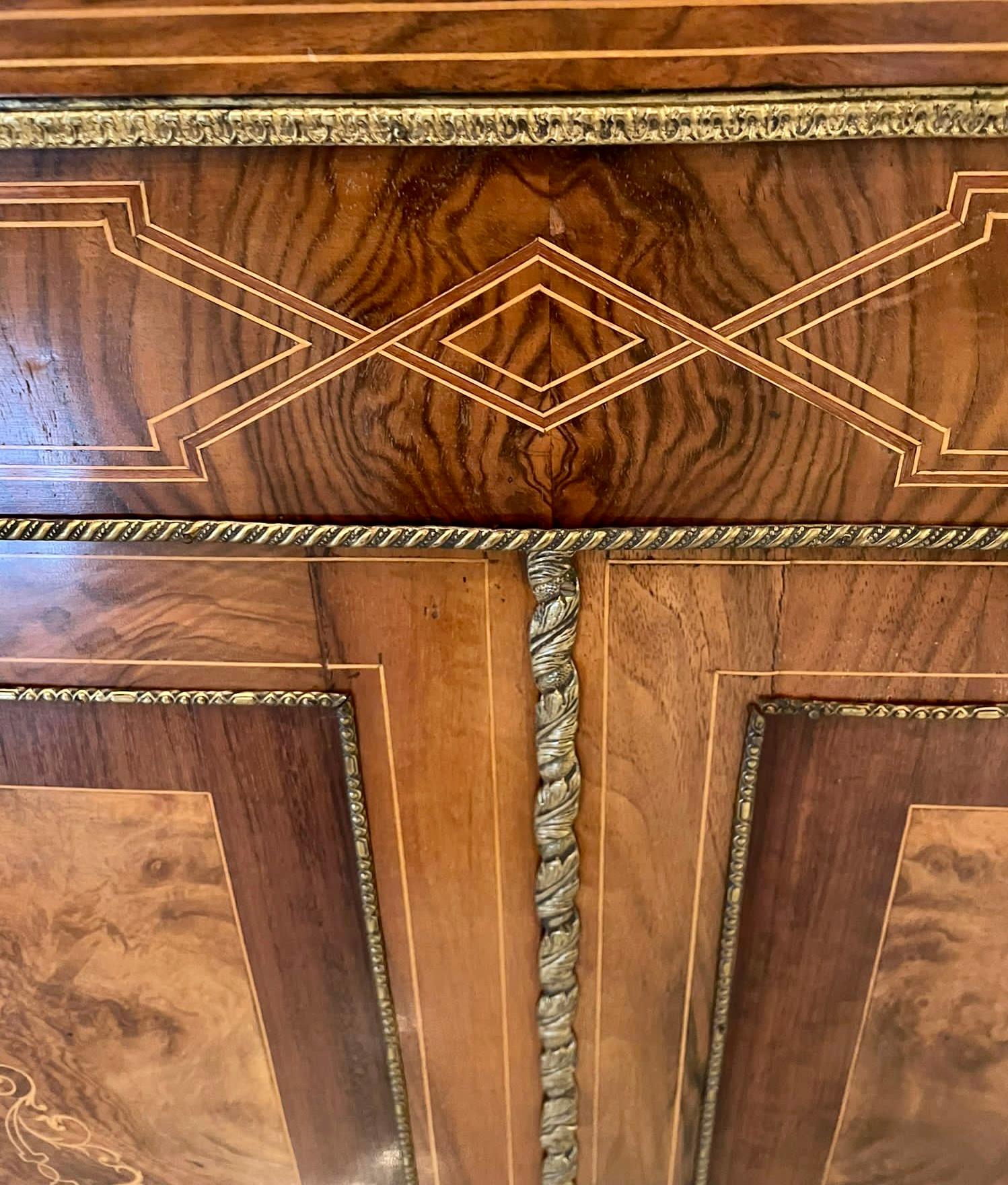 Outstanding Quality Antique Victorian Inlaid Burr Walnut Side Cabinet In Good Condition In Suffolk, GB