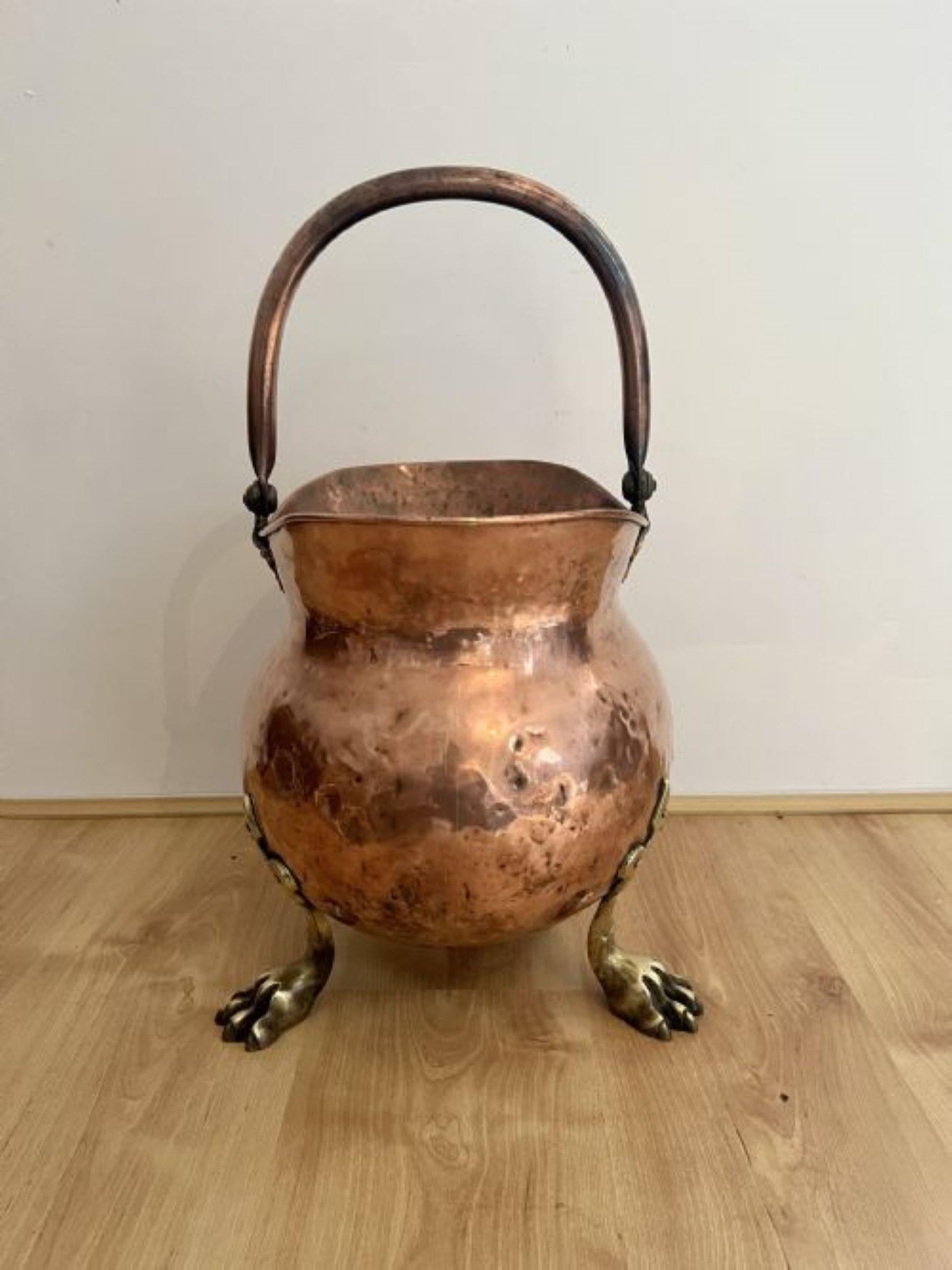 Copper Outstanding quality antique Victorian large copper coal scuttle  For Sale
