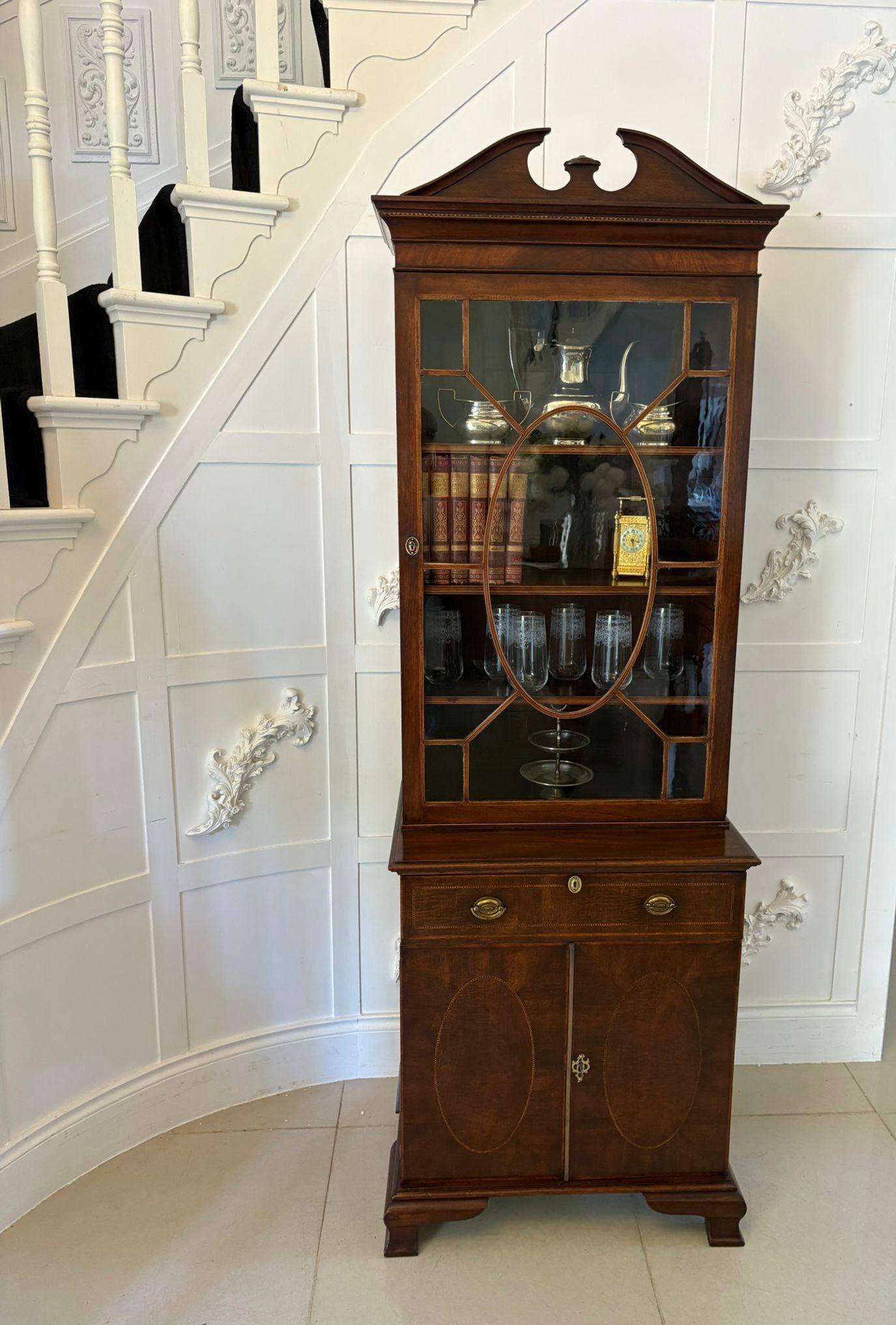 Laiton Outstanding Quality Antique Victorian Mahogany Inlaid Bookcase en vente
