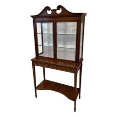 Vitrine en acajou marqueté d'époque victorienne de qualité exceptionnelle