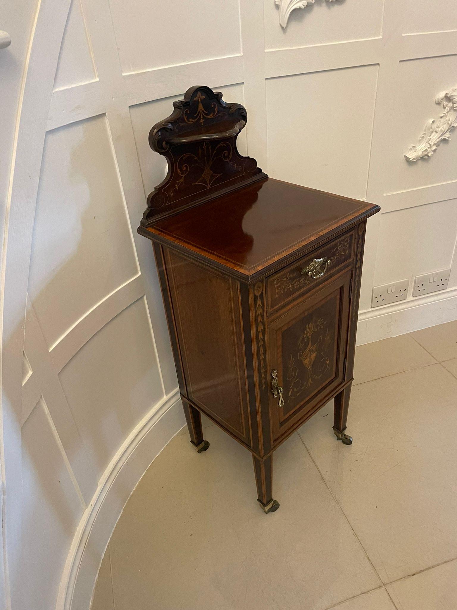 Outstanding Quality Antique Victorian Mahogany Marquetry Inlaid Bedside Cabinet  For Sale 2