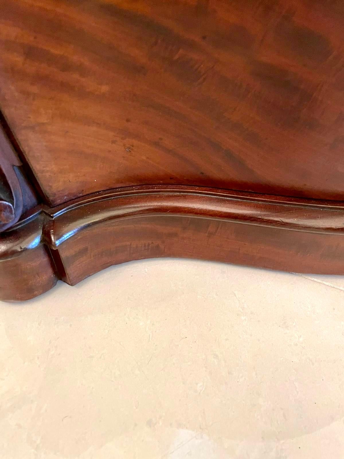 Enfriador de Vino Antiguo de Caoba en Forma de Serpentina William IV de Calidad Excepcional en venta 1