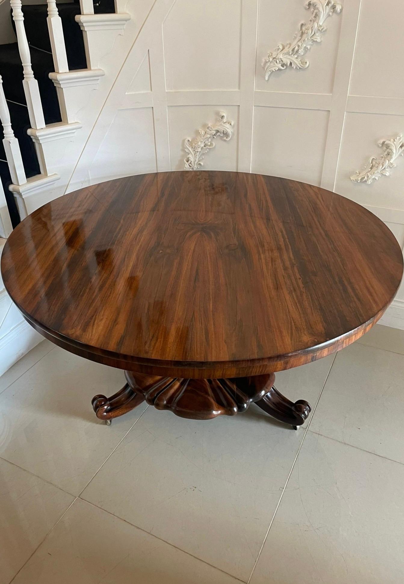 Table de salle à manger/table centrale circulaire William IV de qualité exceptionnelle  en vente 3