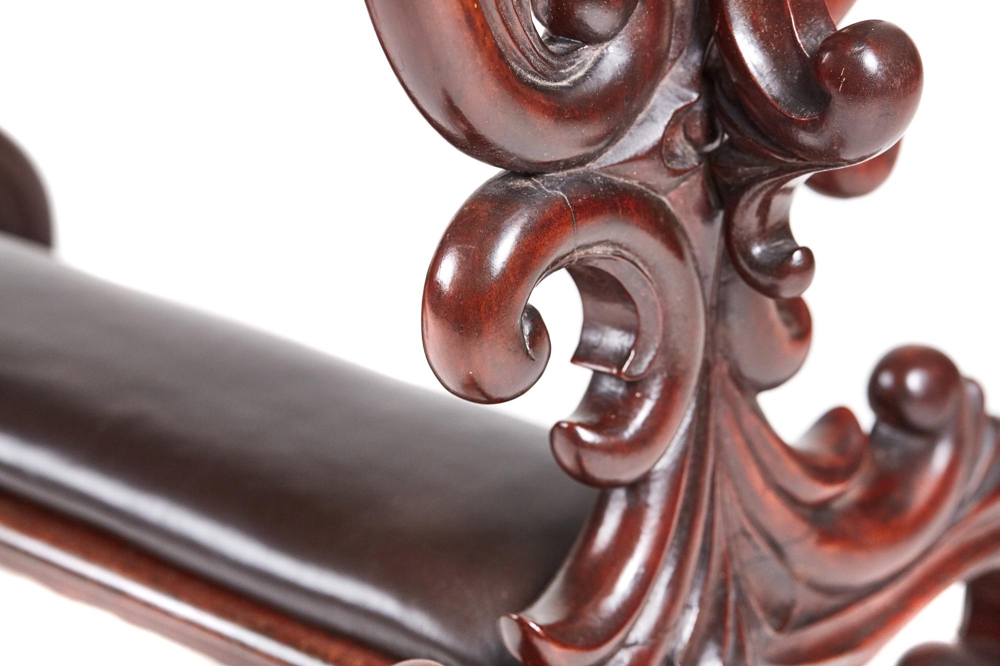 Other Outstanding Quality Carved Antique Mahogany Centre Table, circa 1850 For Sale
