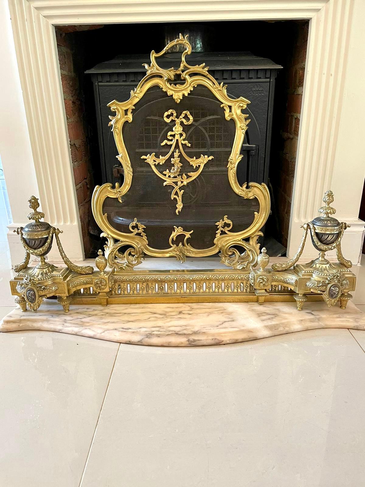 Outstanding Quality French 19th Century Ornate Gilt Ormolu Fire Screen 10