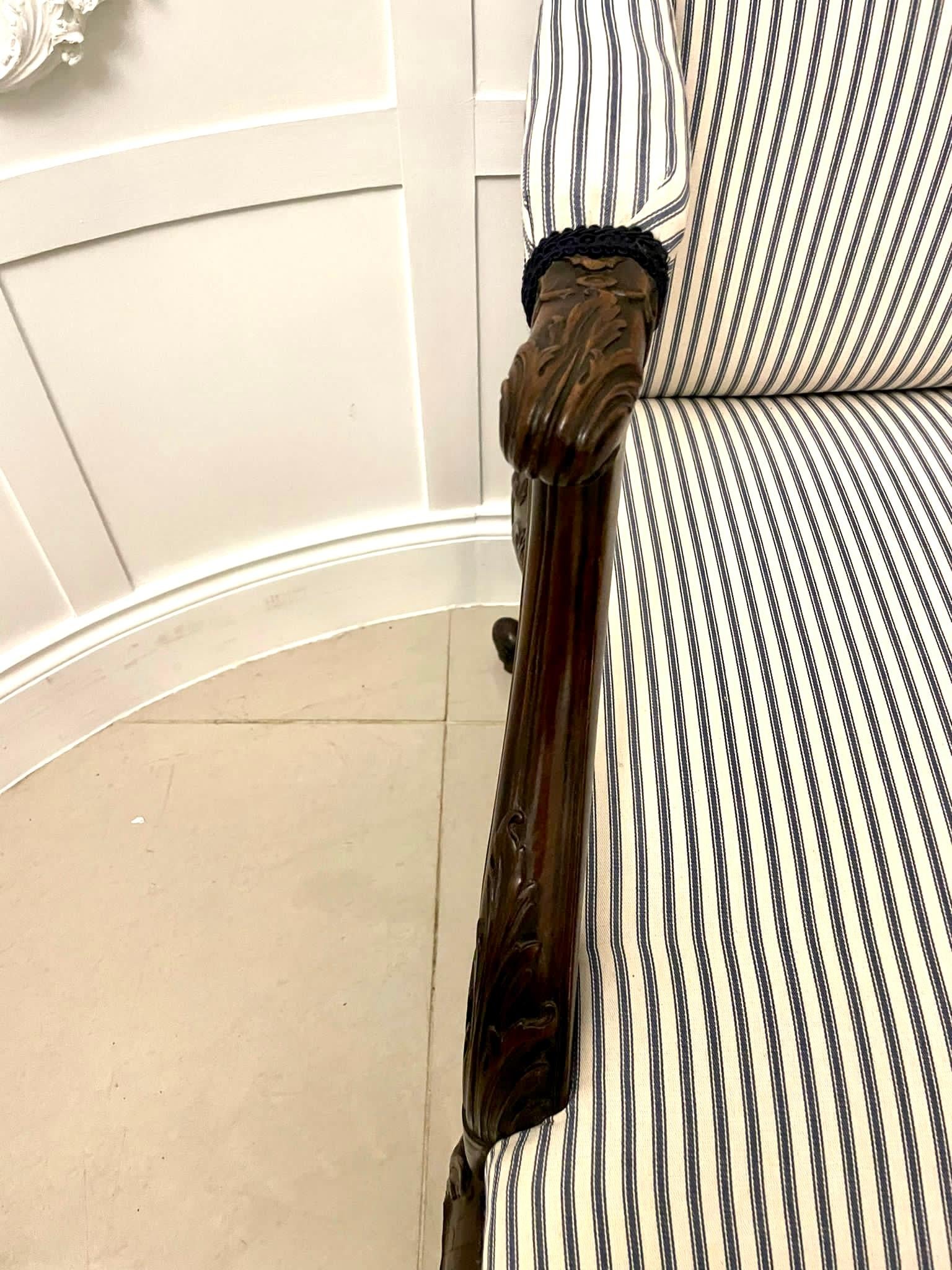 Großer antiker geschnitzter Gainsborough-Sessel aus Mahagoni von herausragender Qualität im Angebot 6