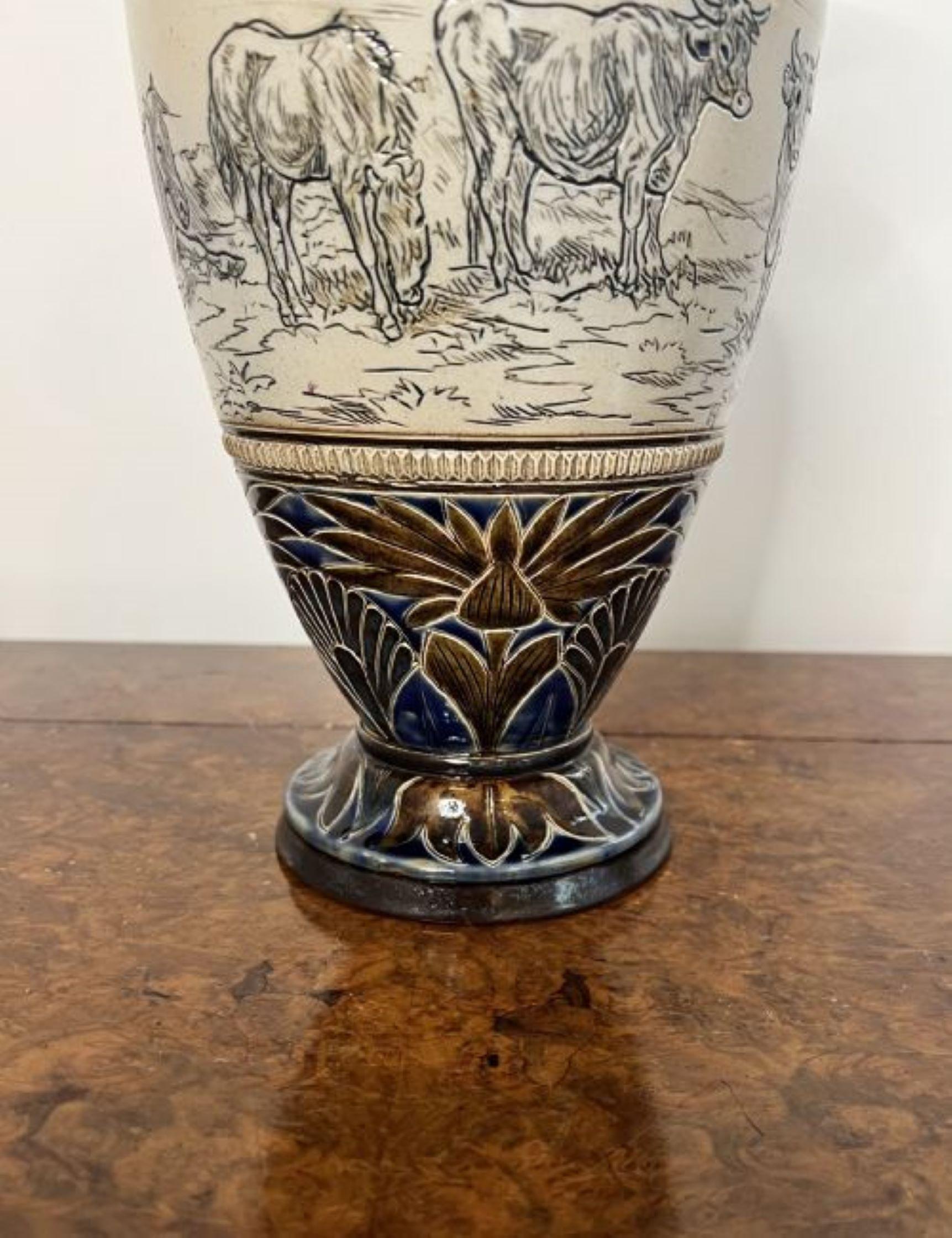 Outstanding quality large antique Doulton Lambeth vase by Hannah Barlow  For Sale 3