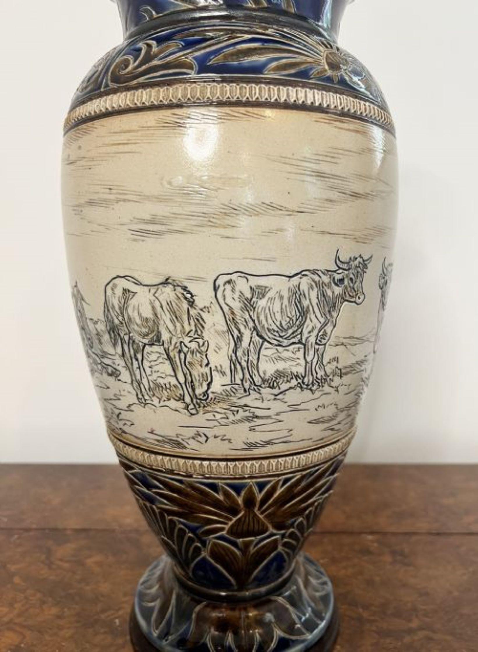 Outstanding quality large antique Doulton Lambeth vase by Hannah Barlow  For Sale 4