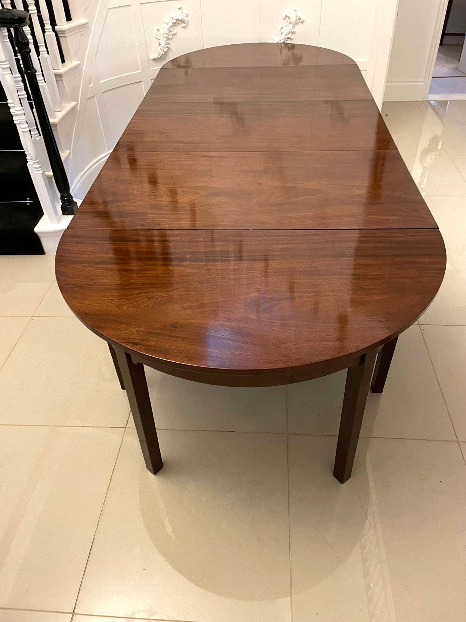 Grande table de salle à manger métamorphique en acajou figuré ancien de qualité exceptionnelle en vente 5