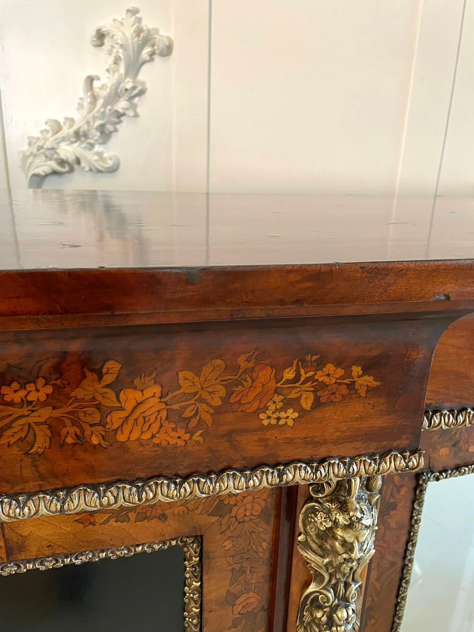 Hervorragende große antike Intarsien-Wurzelholz-Kredenz/Sideboard mit Blumenmuster im Angebot 4