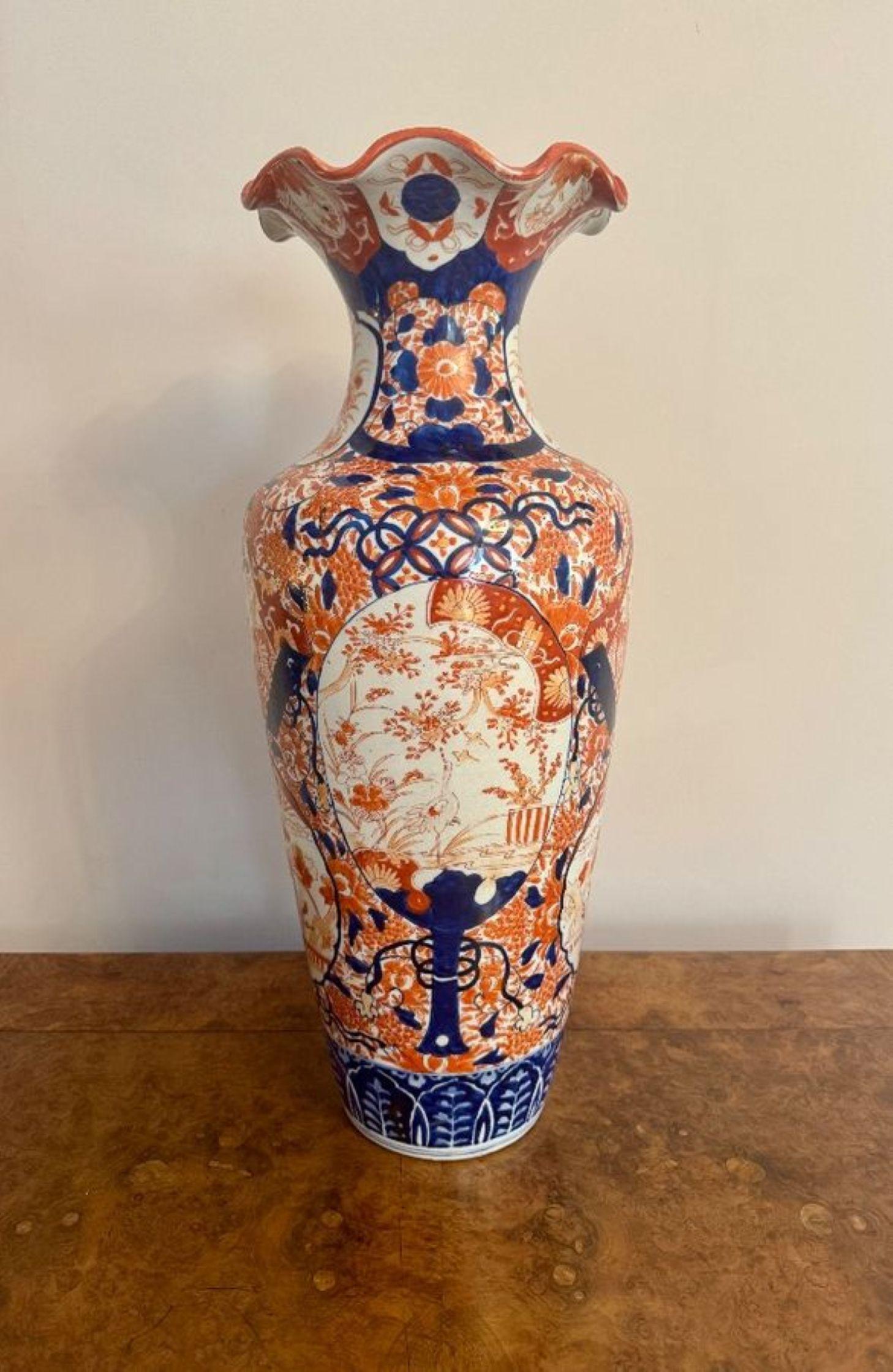 Laque japonaise Vase sur pied imari japonais ancien de qualité exceptionnelle en vente