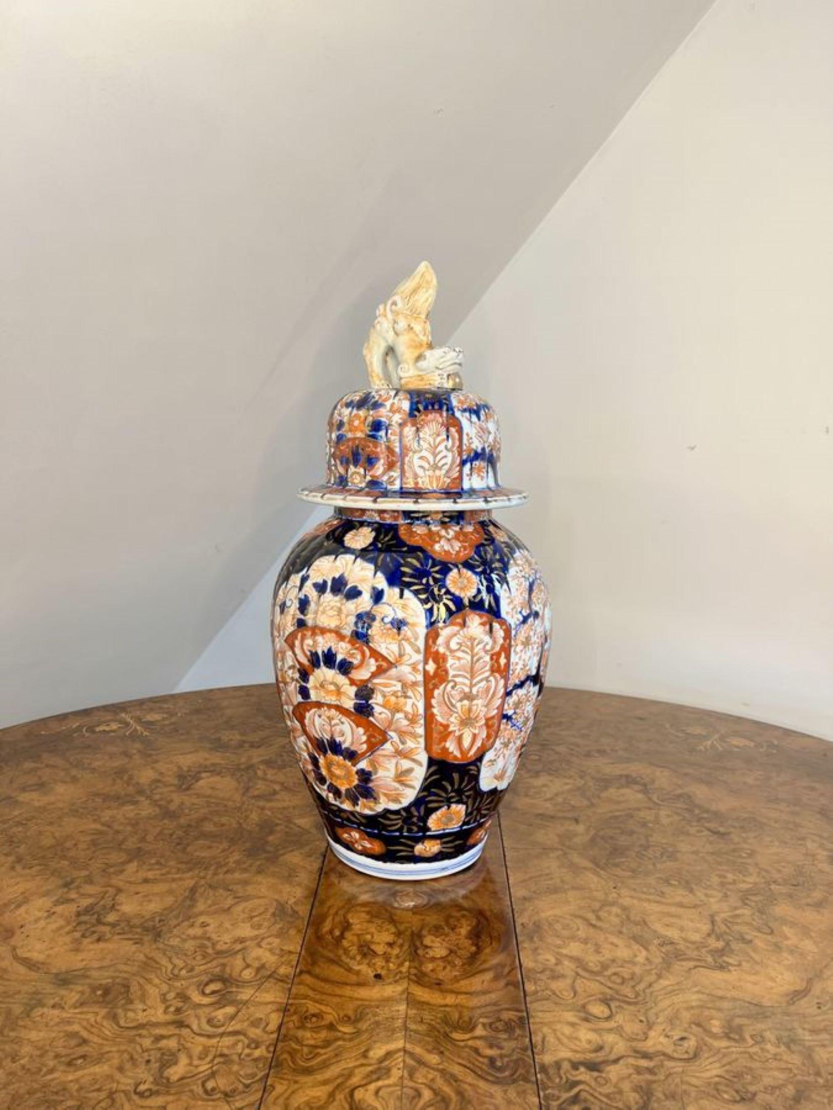 Outstanding quality large antique Japanese imari vase  In Good Condition In Ipswich, GB