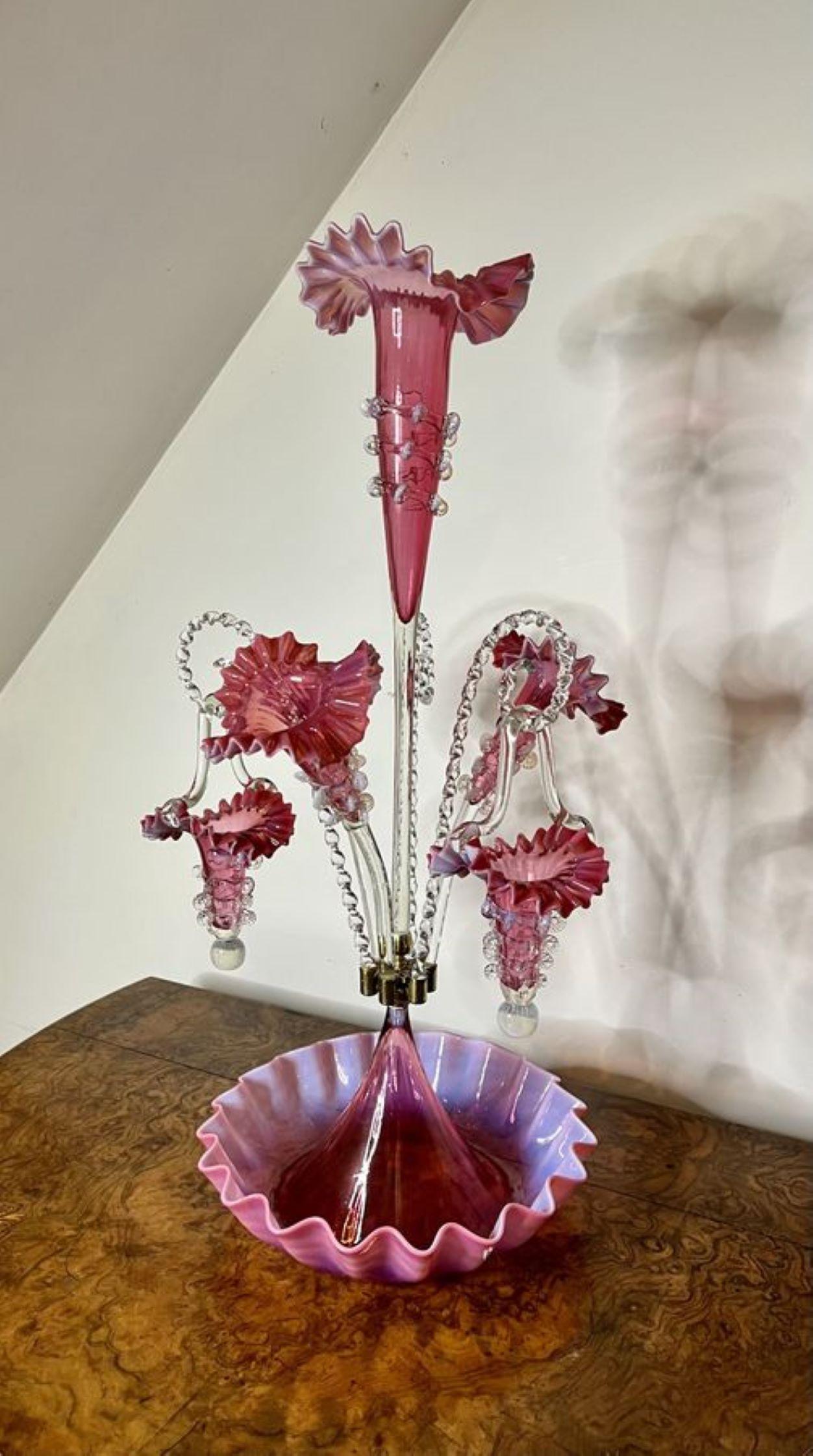 Outstanding quality large antique Victorian cranberry glass epergne In Good Condition In Ipswich, GB
