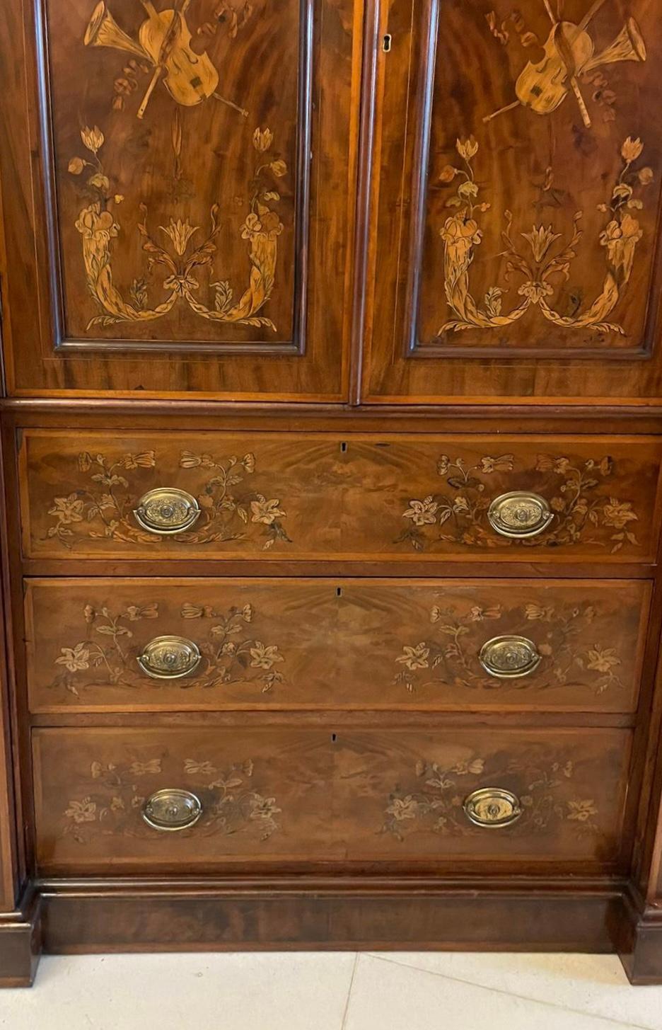 Outstanding Quality Large Antique Victorian Inlaid Mahogany Wardrobe In Good Condition In Suffolk, GB