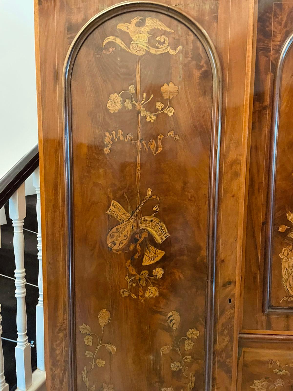Outstanding Quality Large Antique Victorian Inlaid Mahogany Wardrobe  For Sale 1