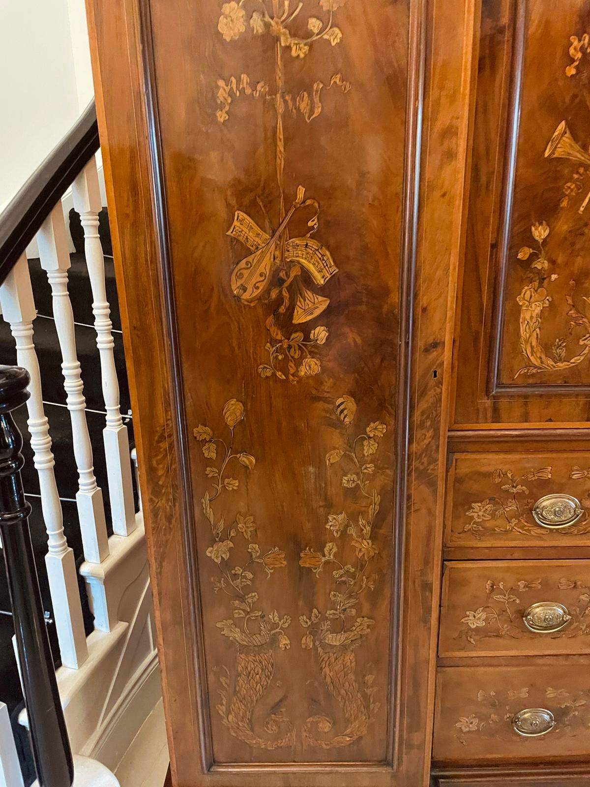 Outstanding Quality Large Antique Victorian Inlaid Mahogany Wardrobe  For Sale 2