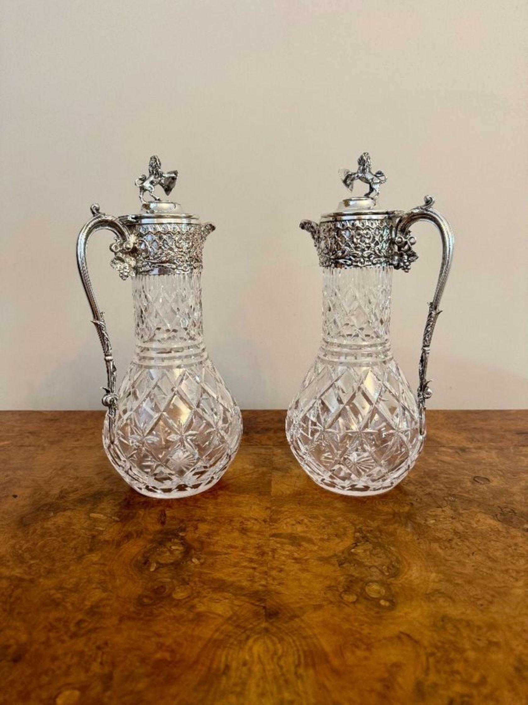 Outstanding quality pair of antique Edwardian silver plated claret jugs In Good Condition For Sale In Ipswich, GB