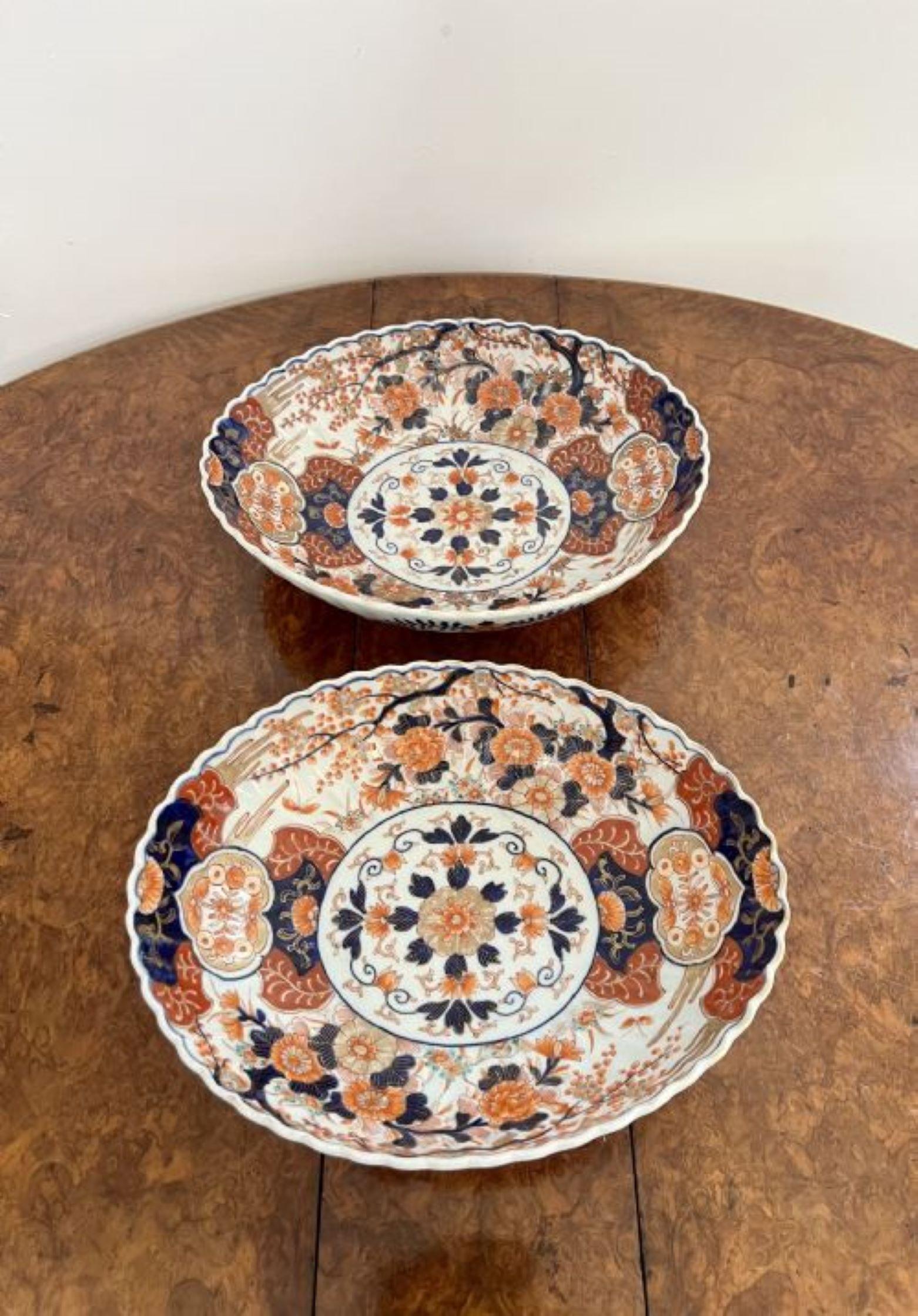 Outstanding quality pair of antique Japanese Imari large scalloped edge bowls  For Sale 5